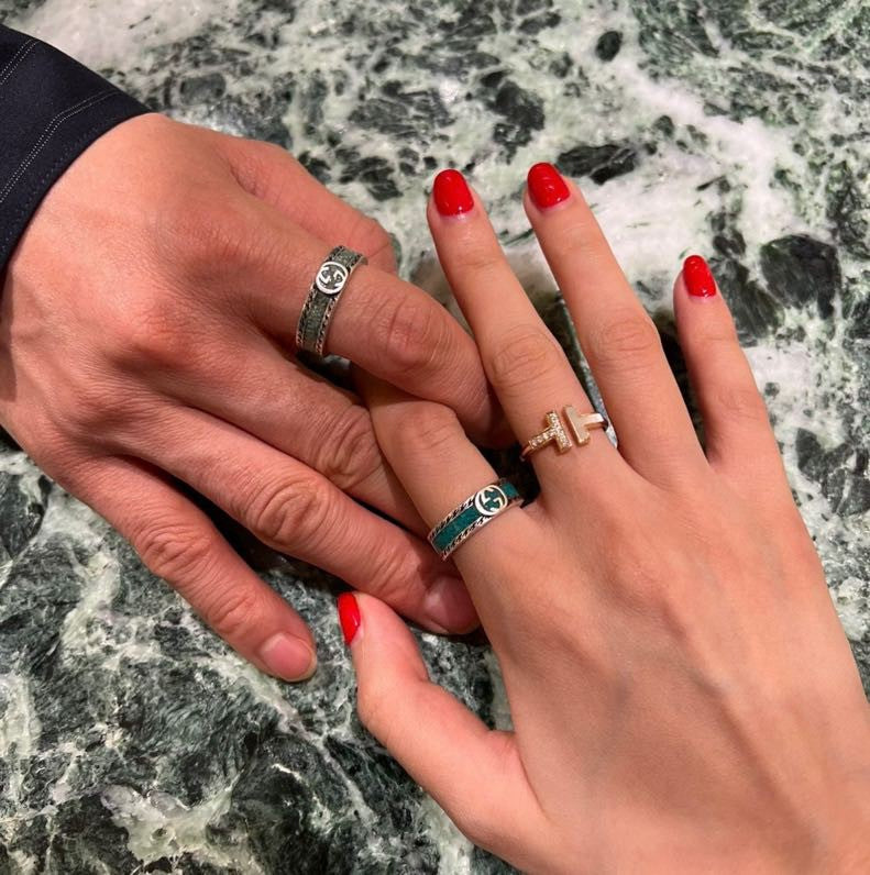 Gucci Enamel Double G Ring