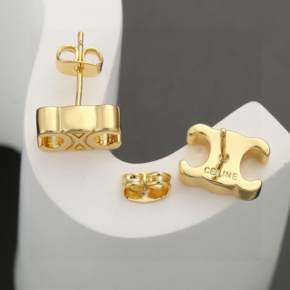 CELINE Pearl Earrings