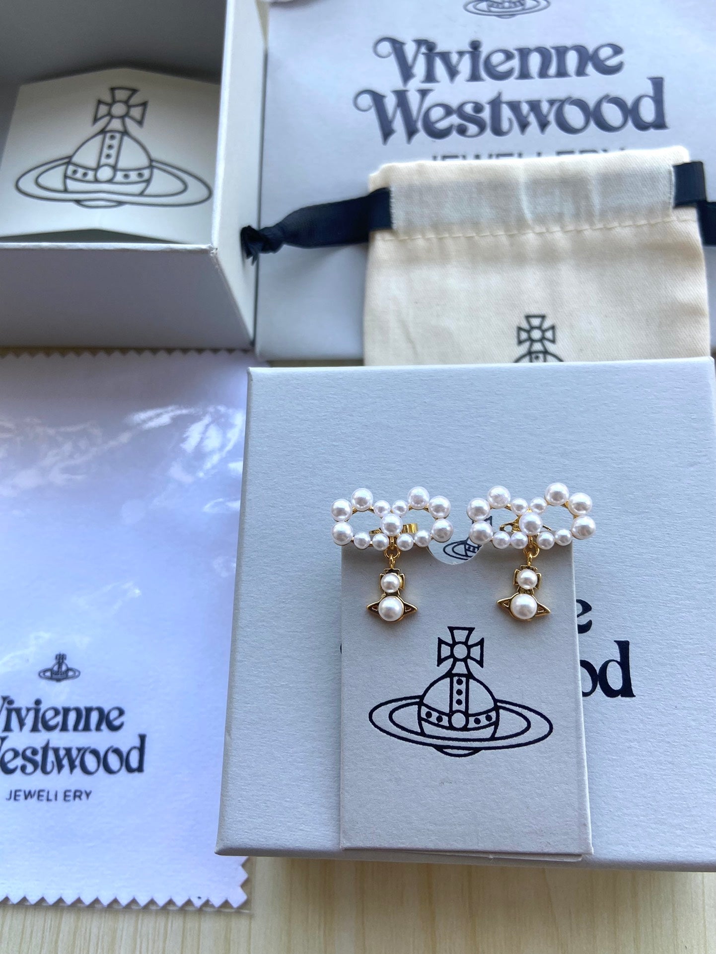 Minimalist Pearl Necklace