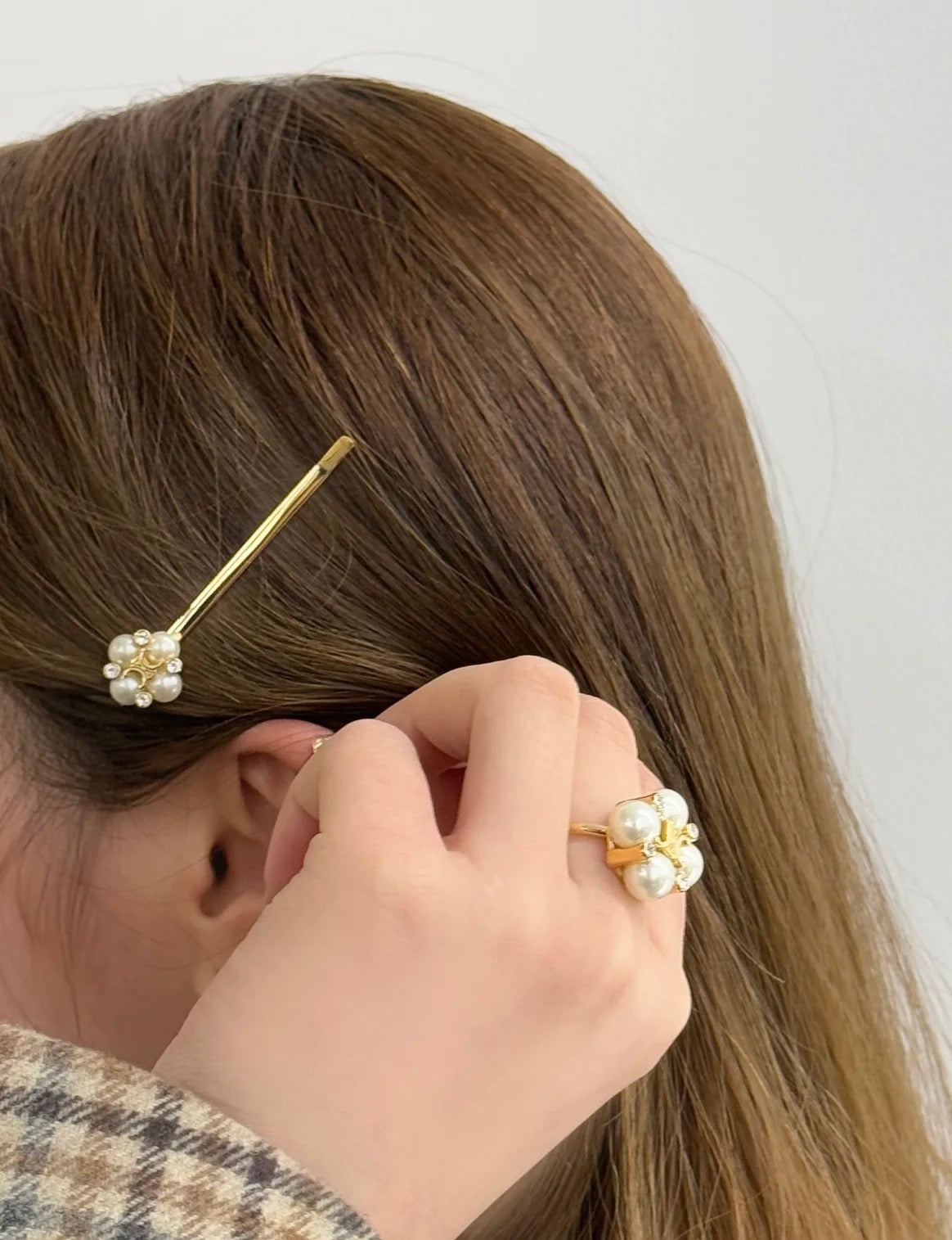 CELINE Pearl Crystal Hair Accessory