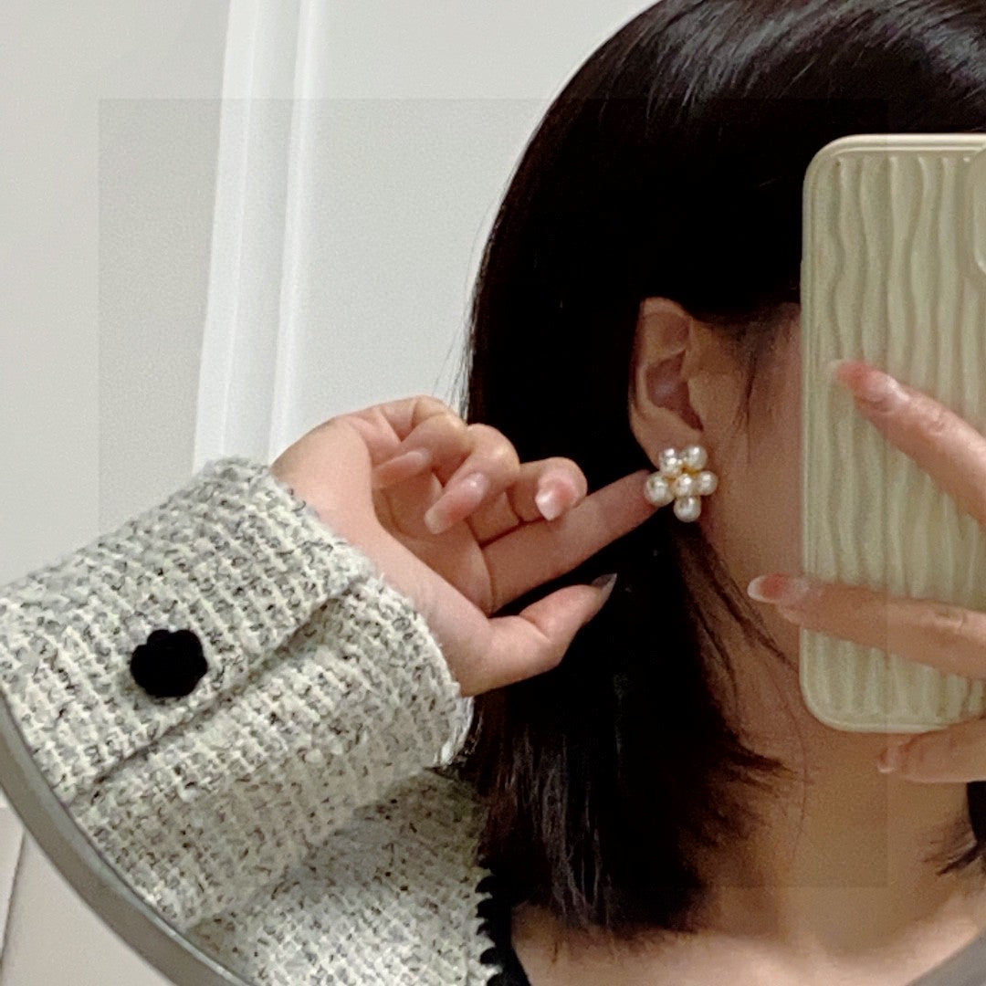 CELINE Pearl Earrings
