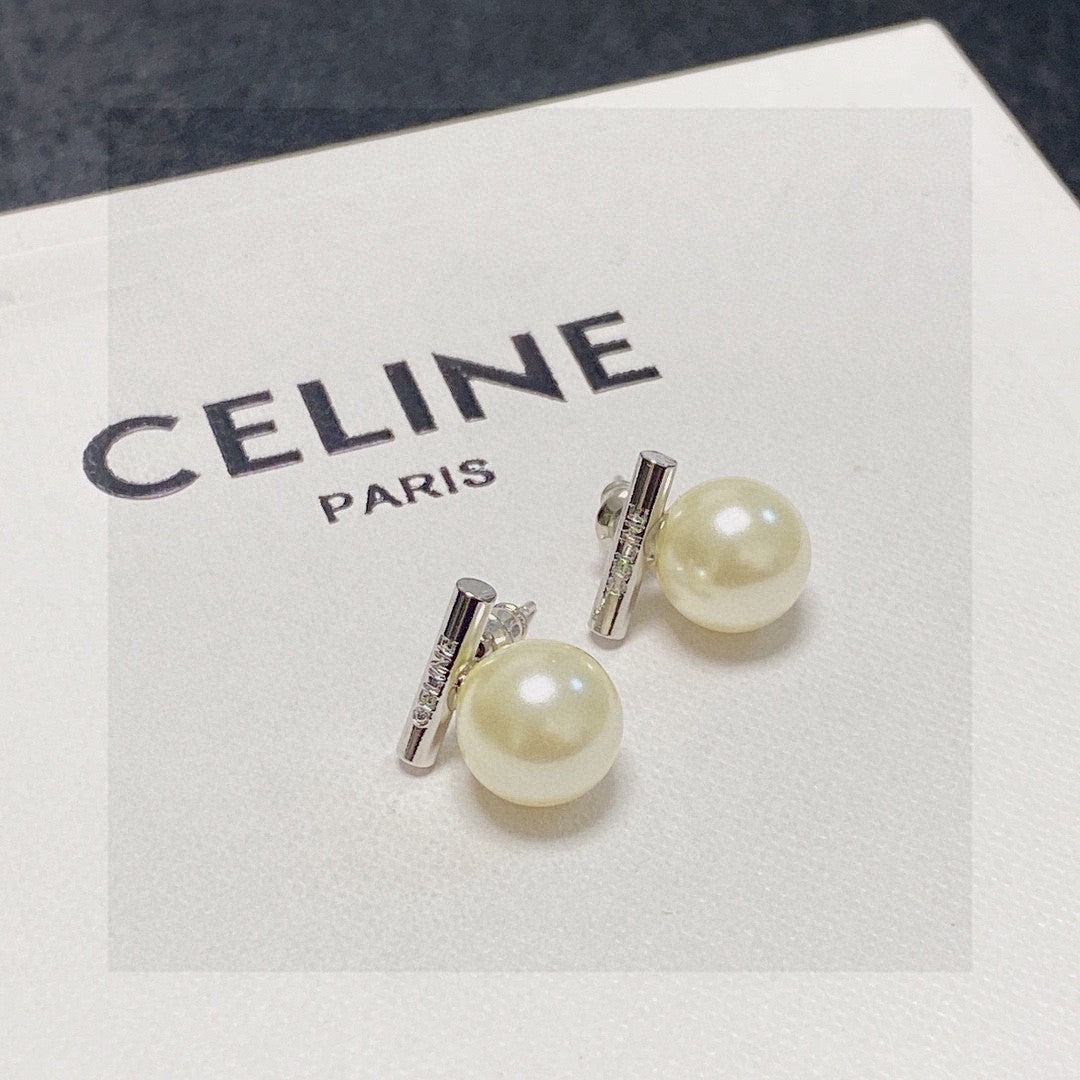 CELINE Pearl Earrings