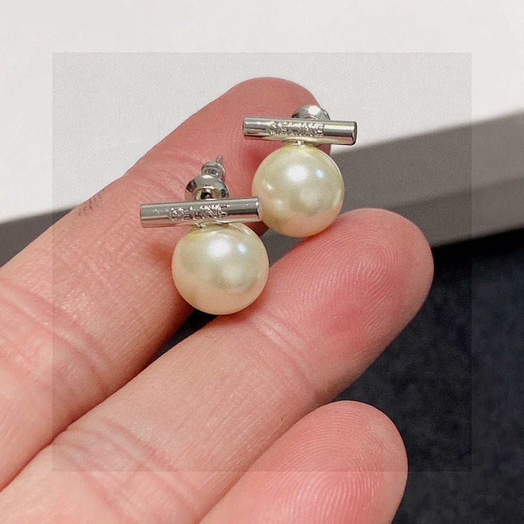 CELINE Pearl Earrings