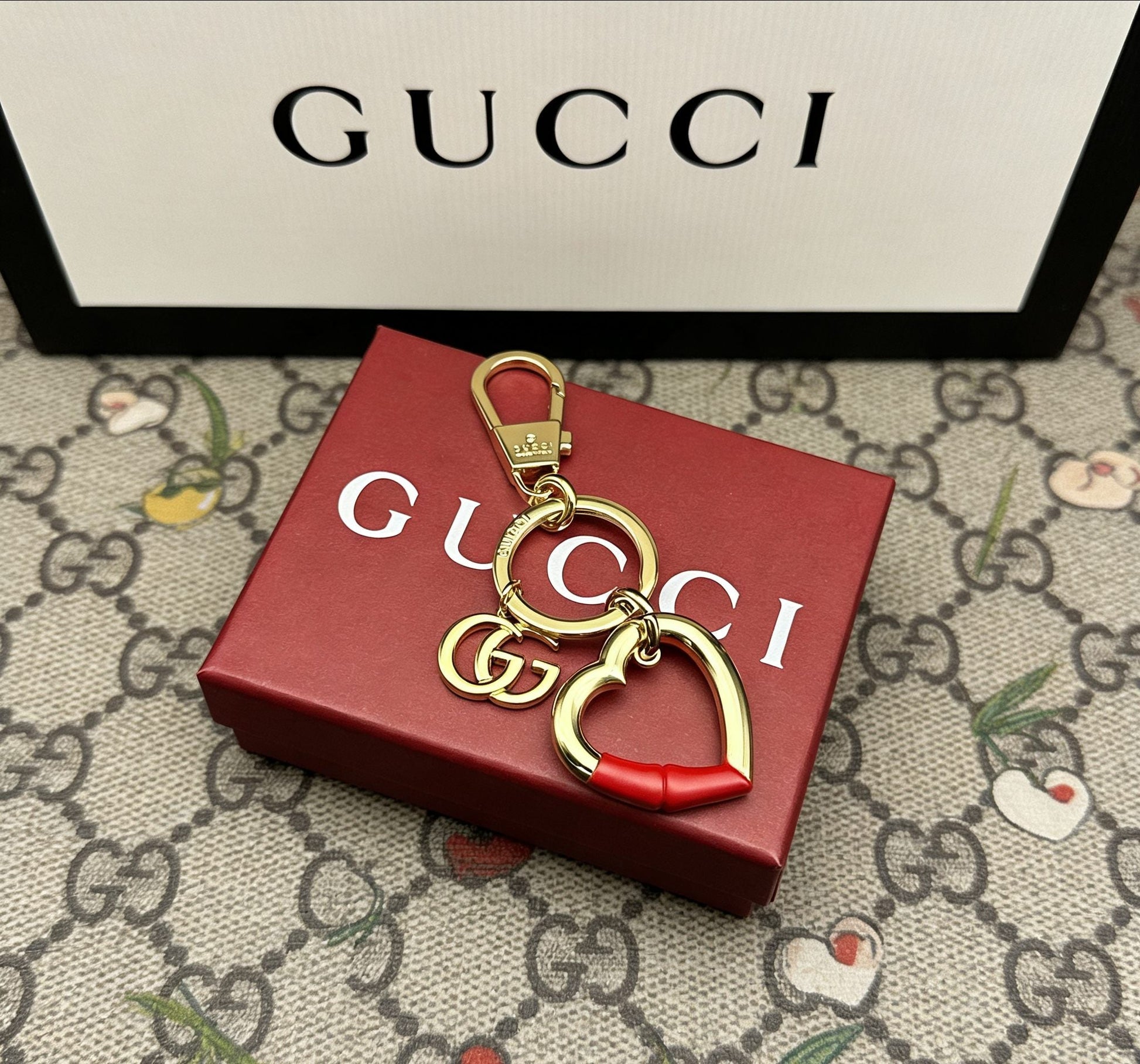 Gucci Double G Heart Keychain
