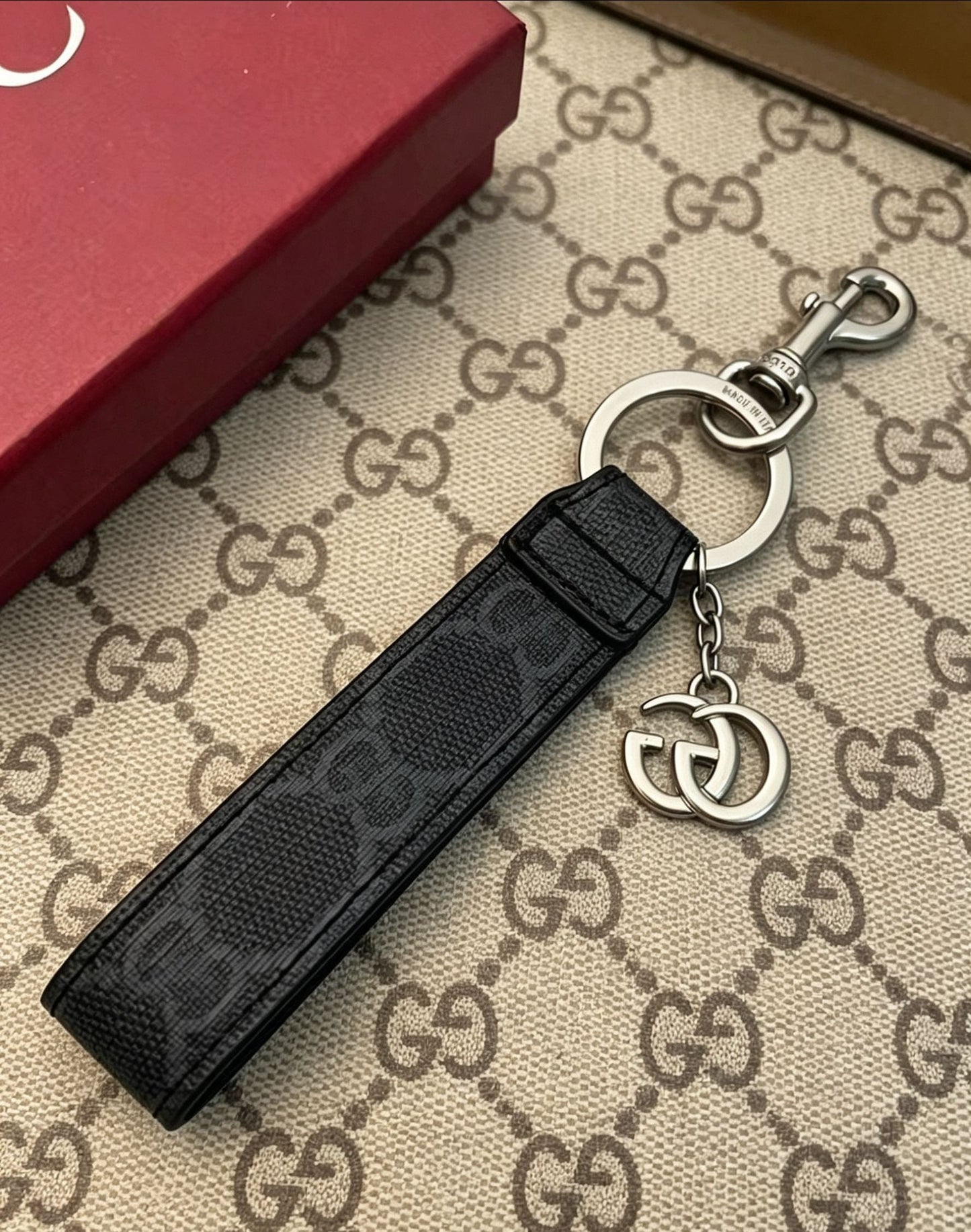 Gucci Vintage Double G Pendant