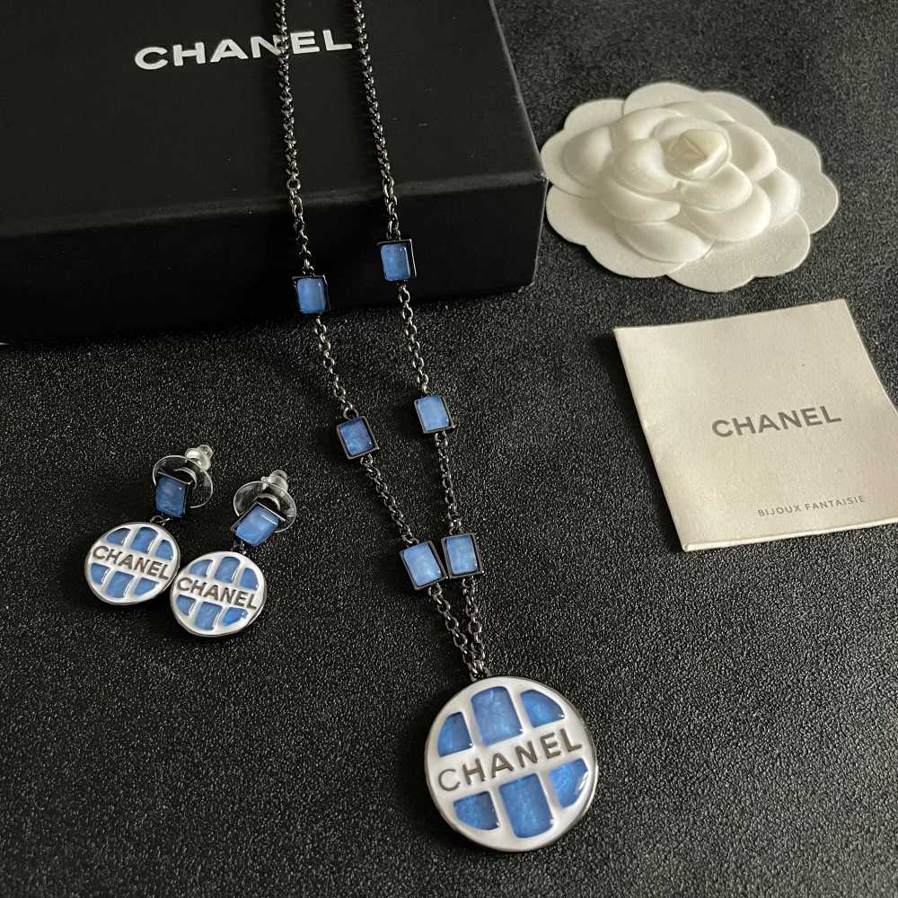 Chanel Vintage Necklace