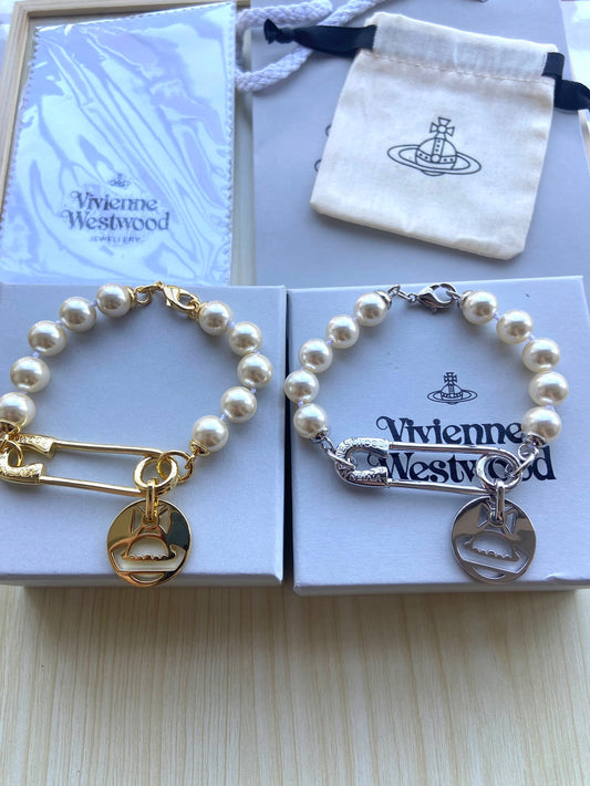 Pearl & Pin Bracelet