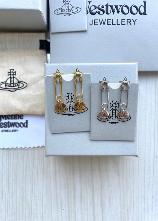Safety Pin Studs