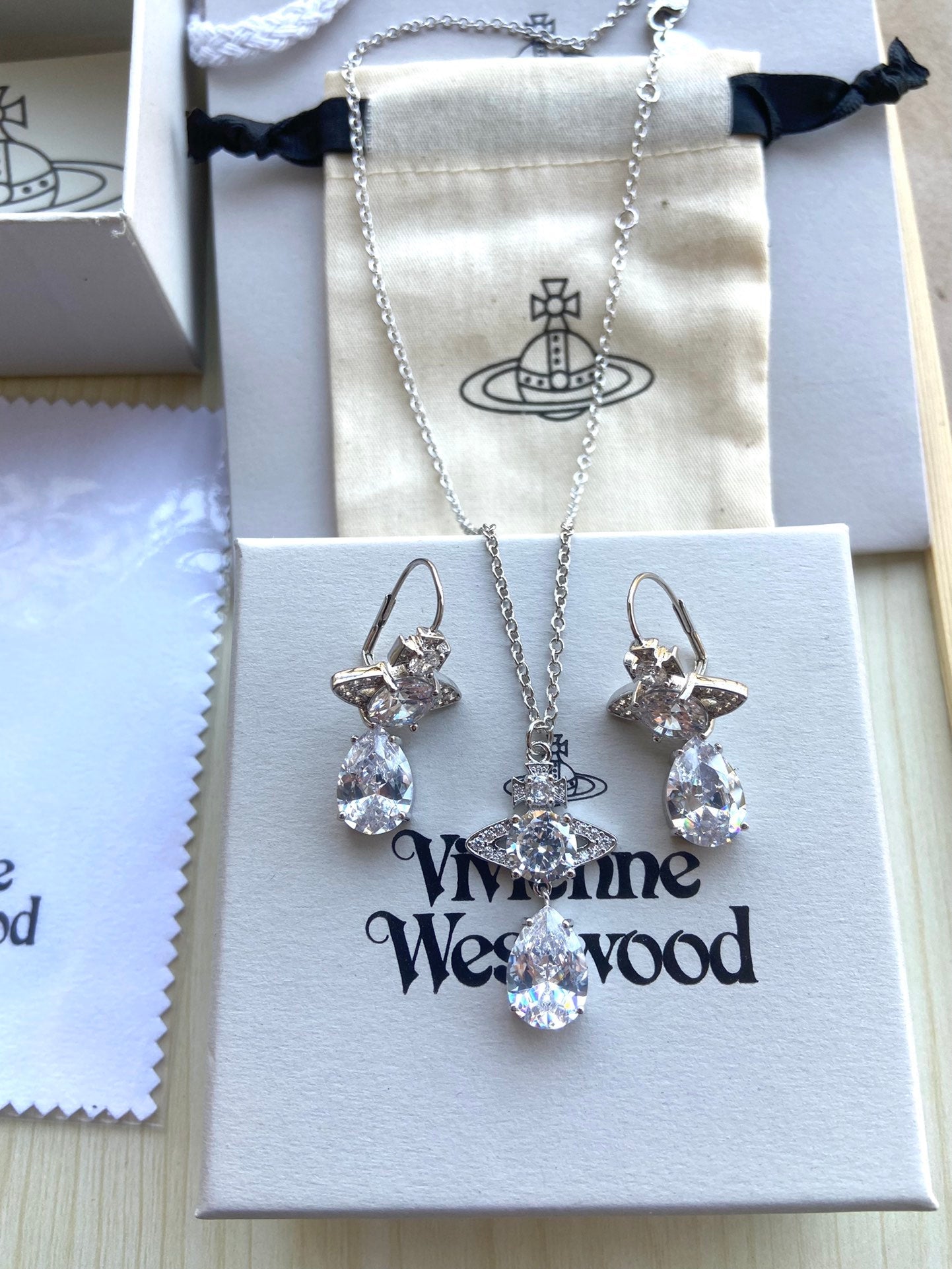 Rhinestone Necklace & Earring Set (2-Piece)