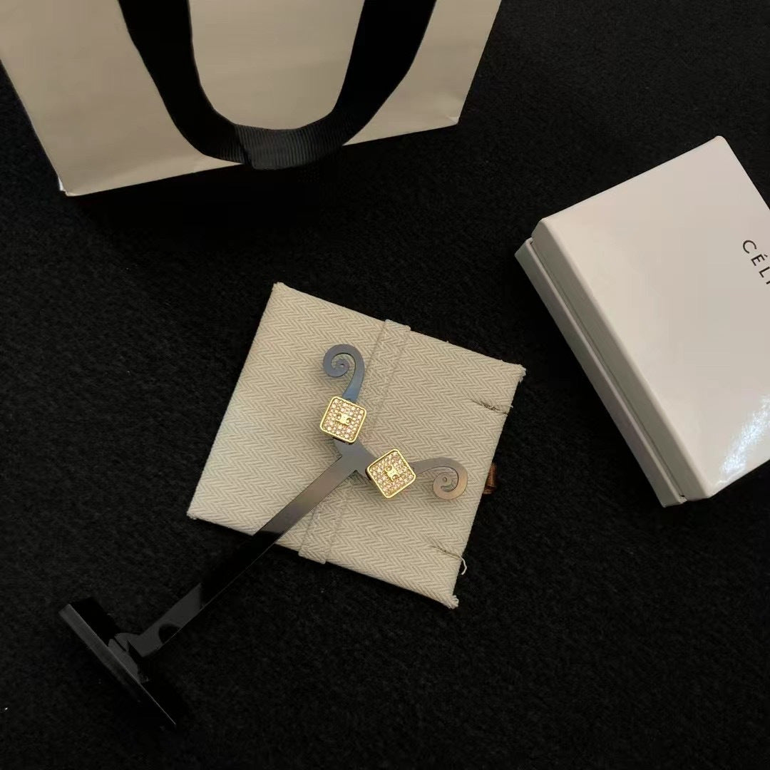 CELINE Earrings