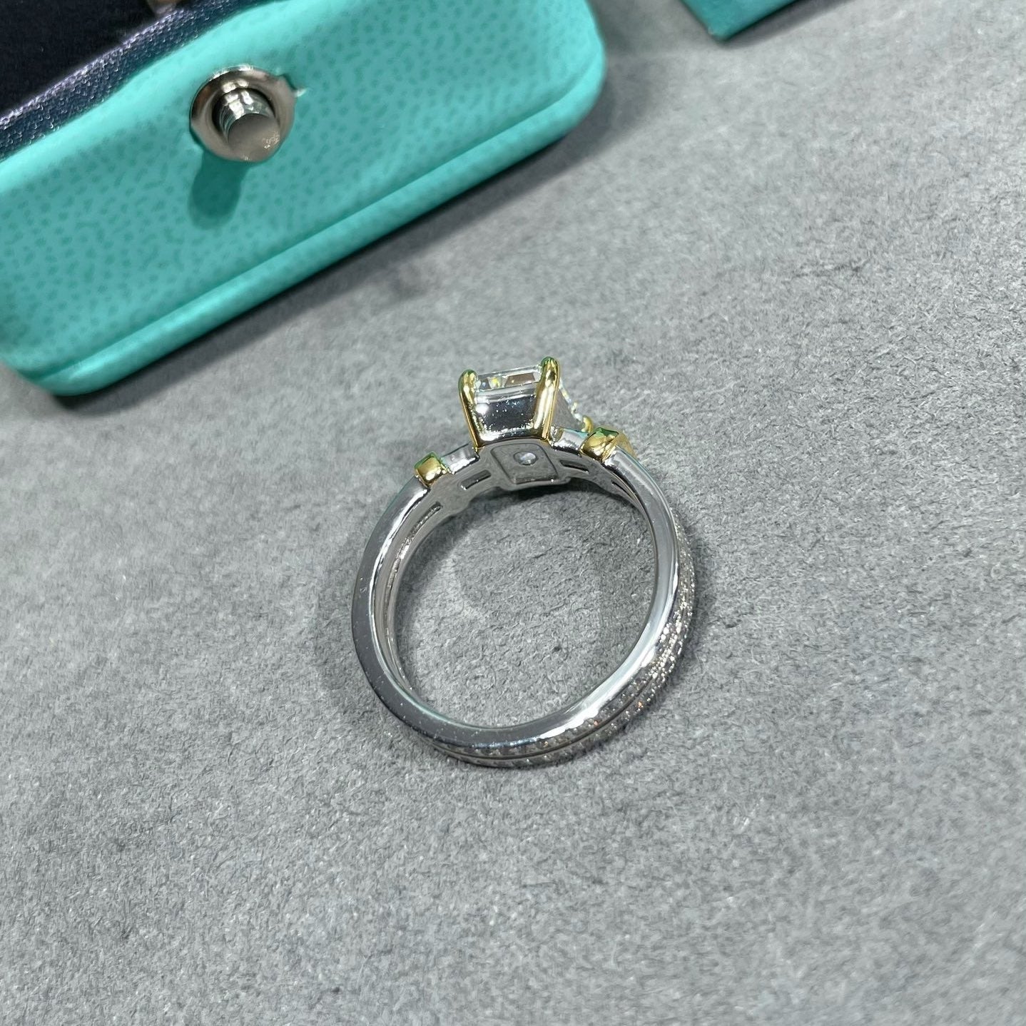 Tiffany white diamond ring