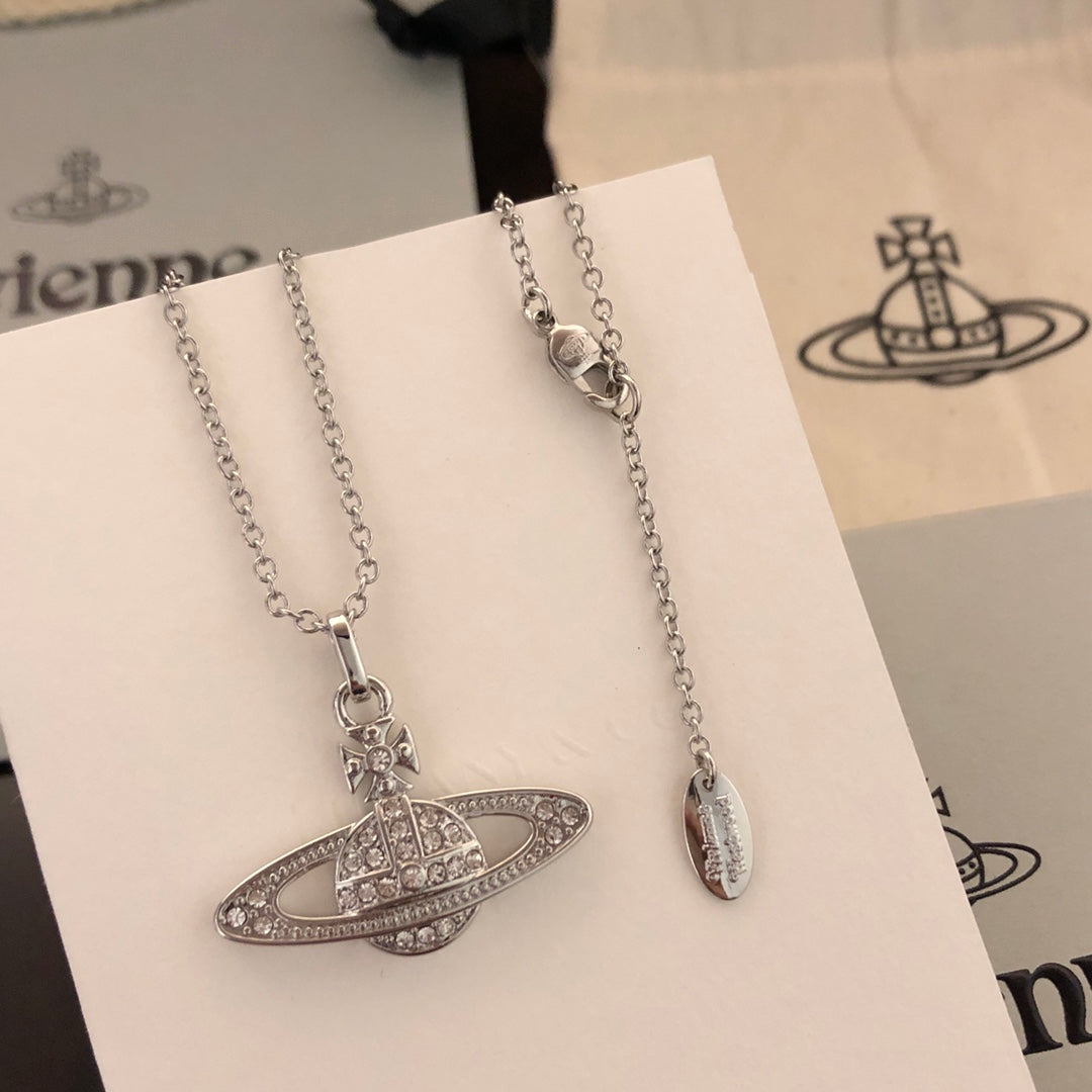 Sparkling Clavicle Necklace