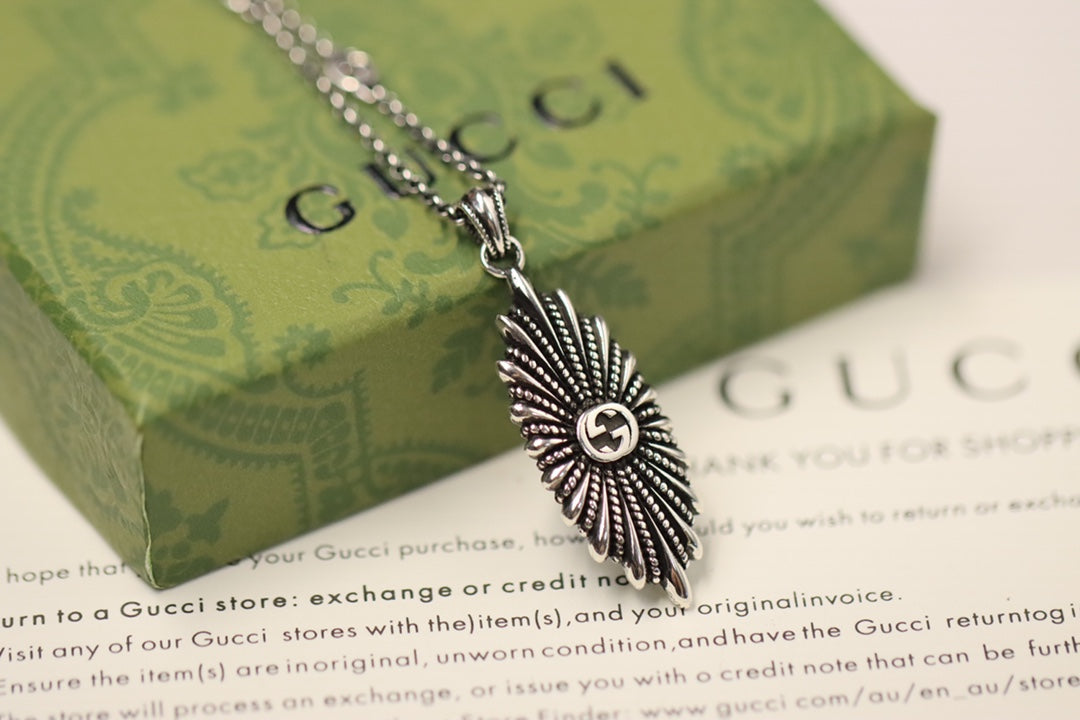 Gucci Enamel Vintage Necklace