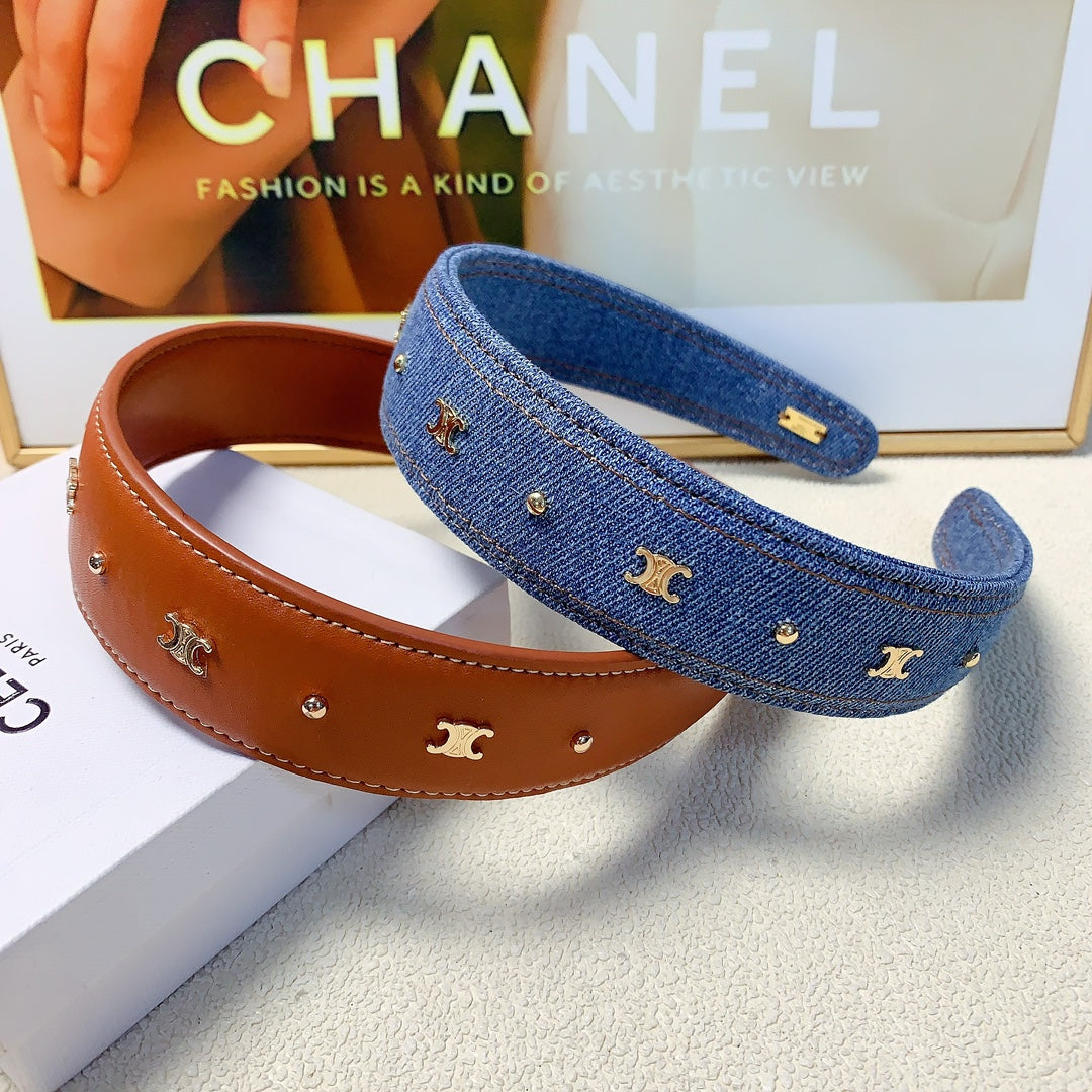 CELINE Triomphe Fashion Accessory