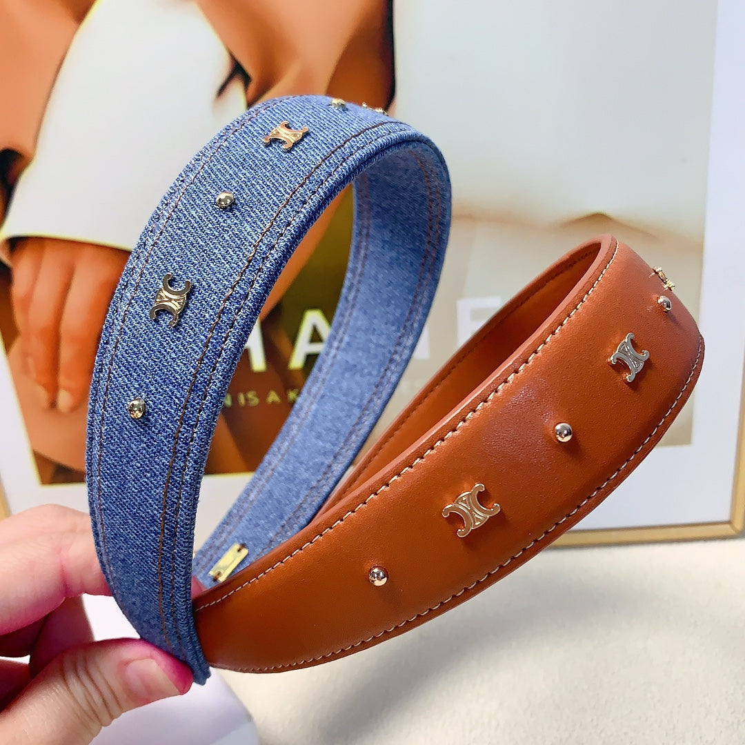 CELINE Triomphe Fashion Accessory