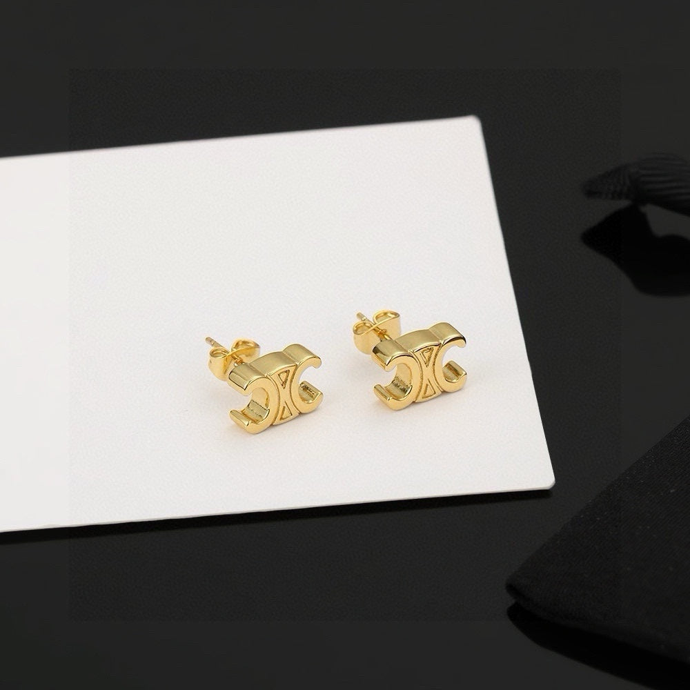 CELINE Pearl Earrings