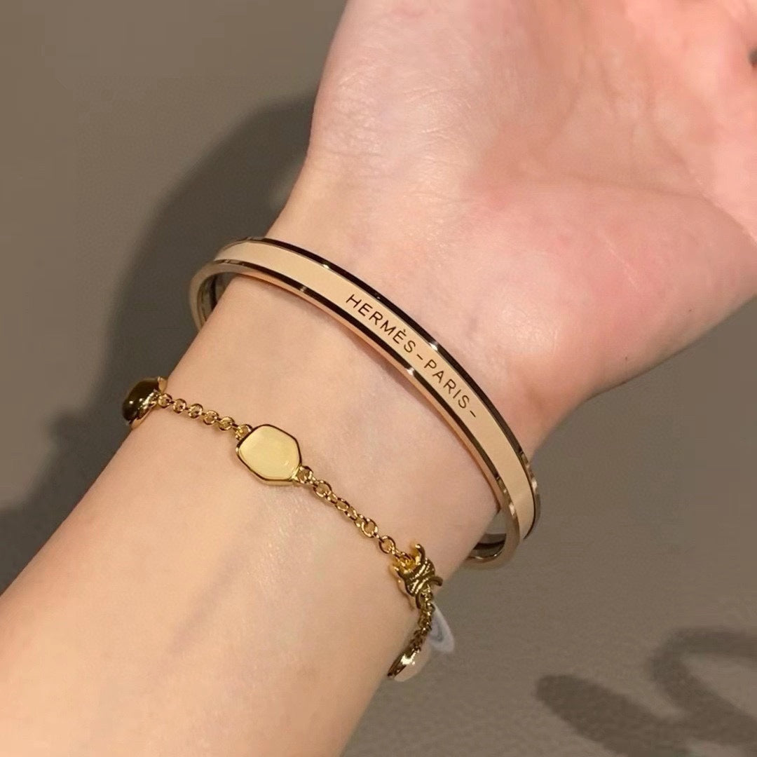 CELINE Triomphe Bracelet