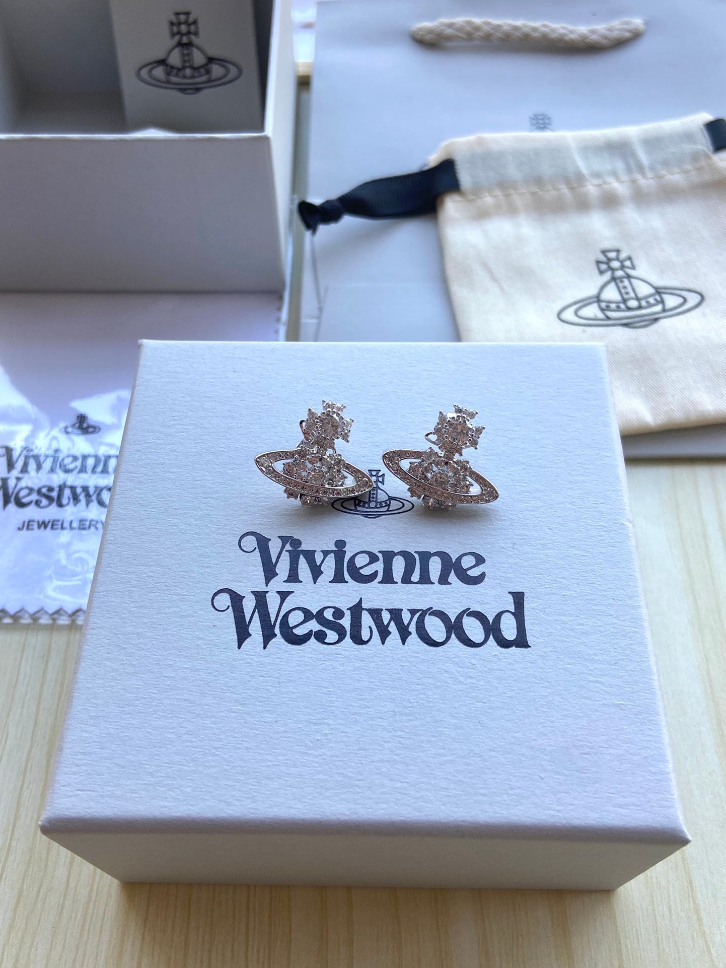 Full-Rhinestone Stud Earrings