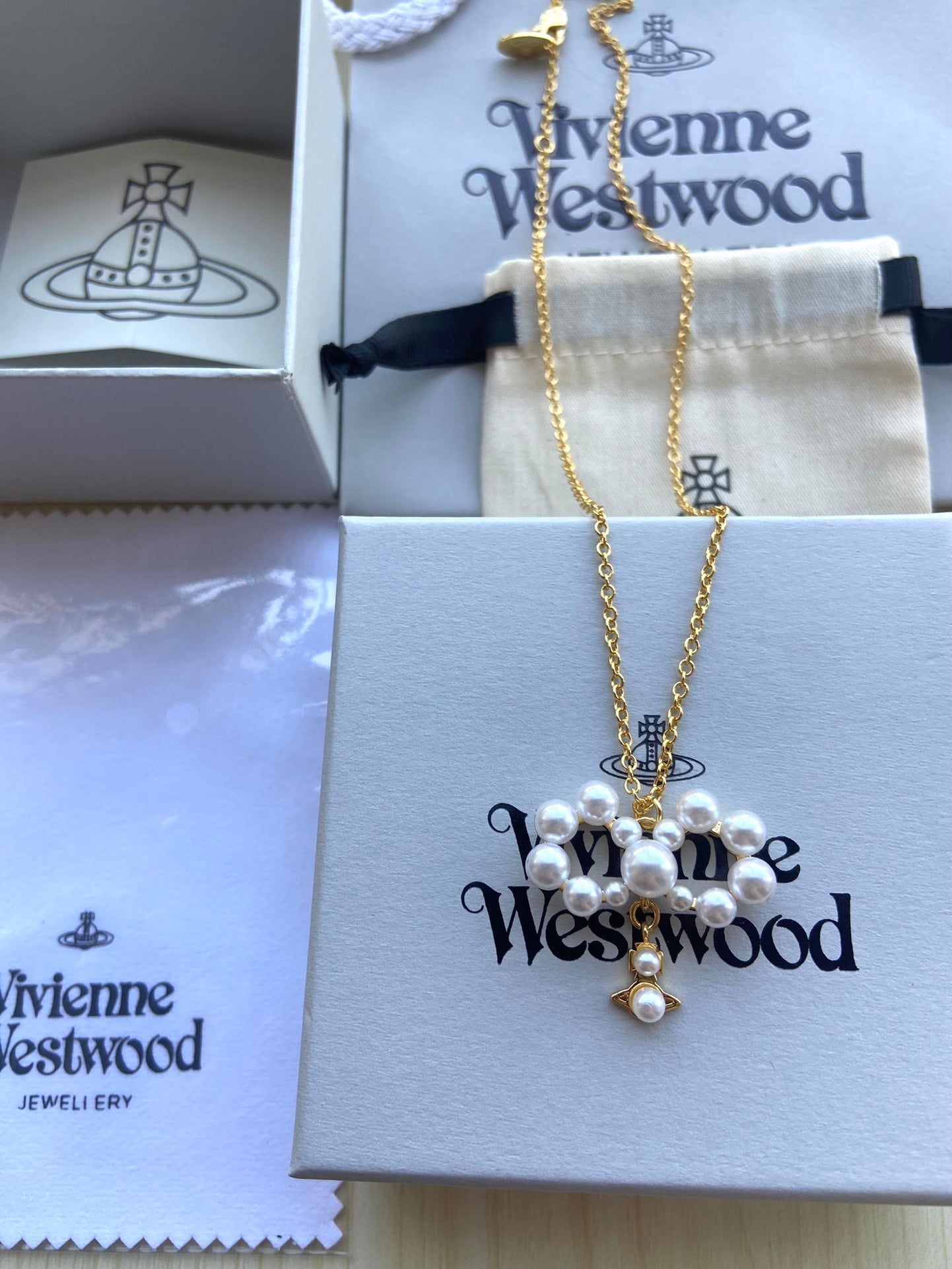 Minimalist Pearl Necklace