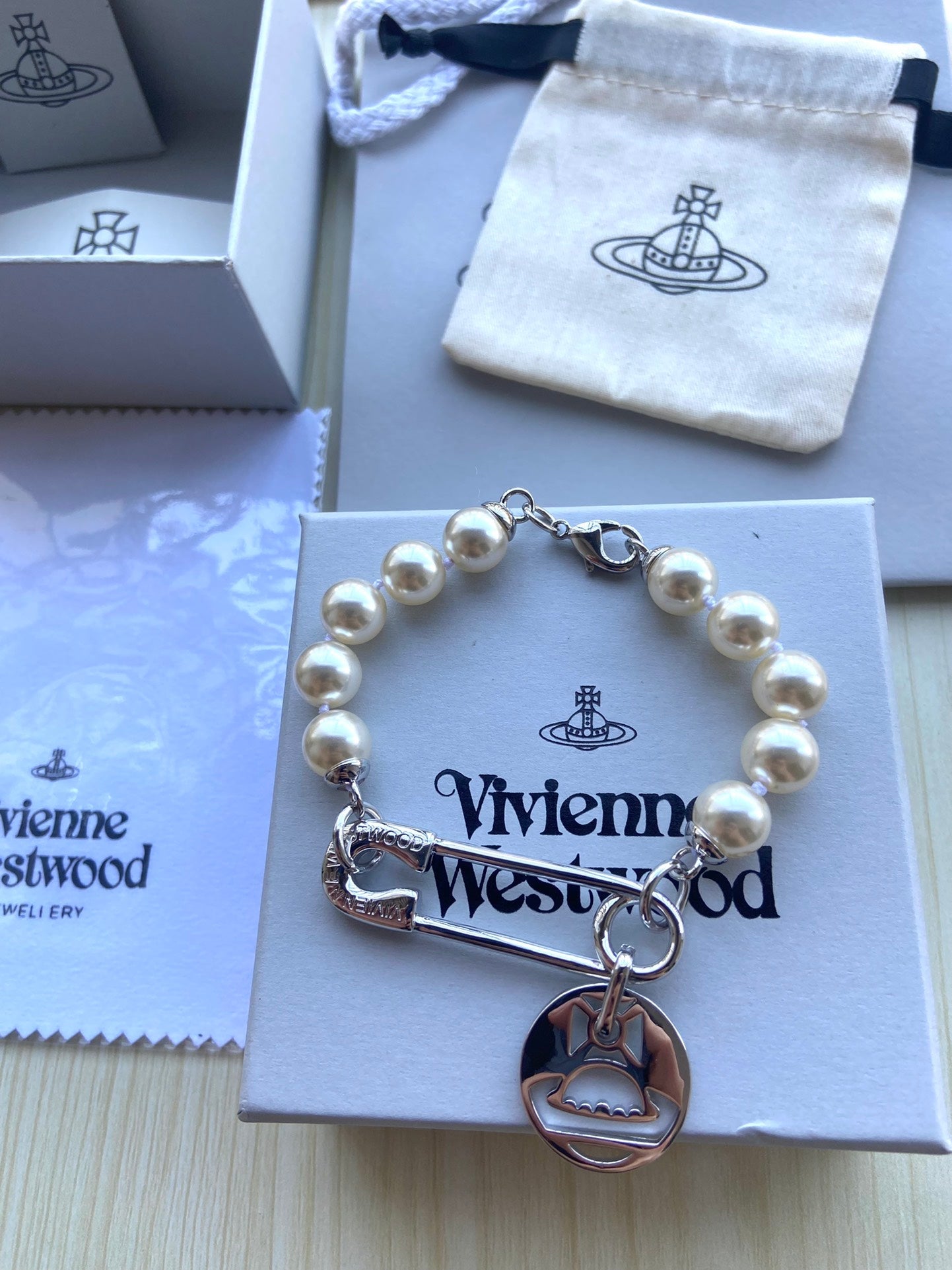 Pearl & Pin Bracelet