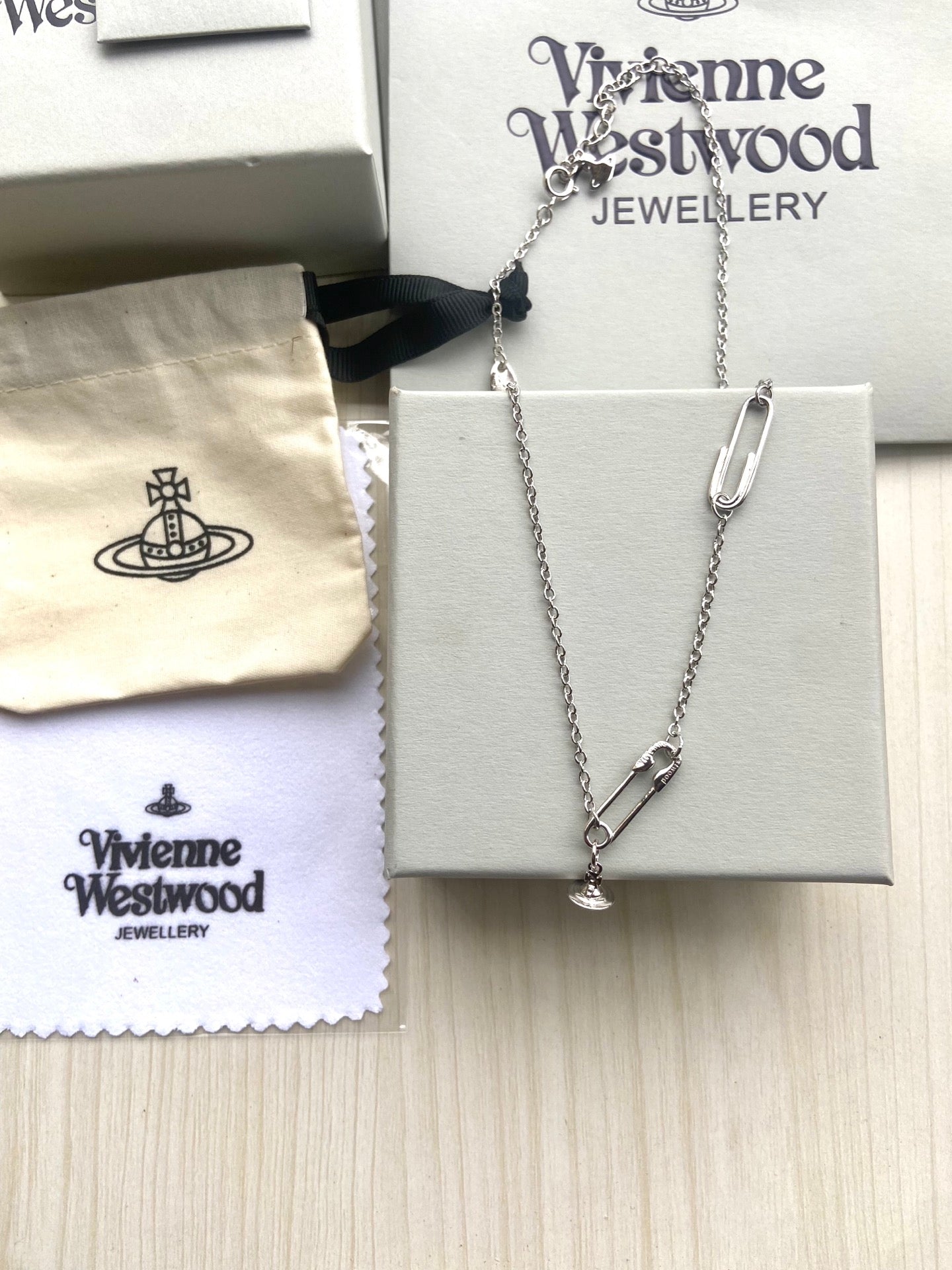 Minimalist Safety Pin Clavicle Chain