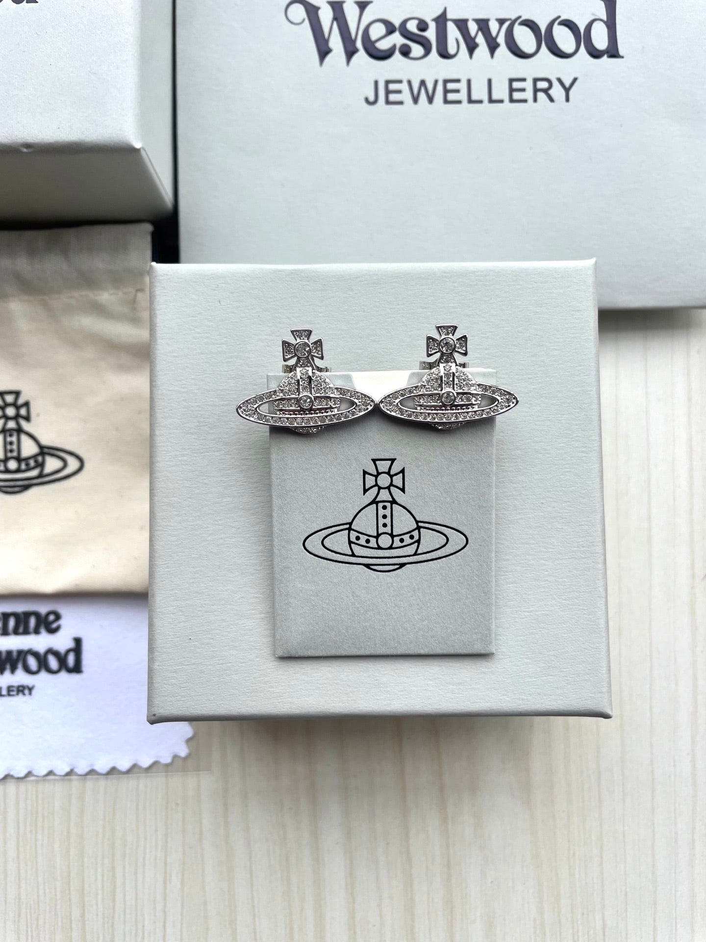 Saturn Stud Earrings (Full Rhinestone)