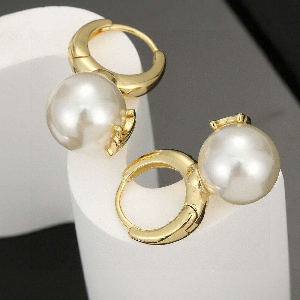 CELINE Pearl Earrings