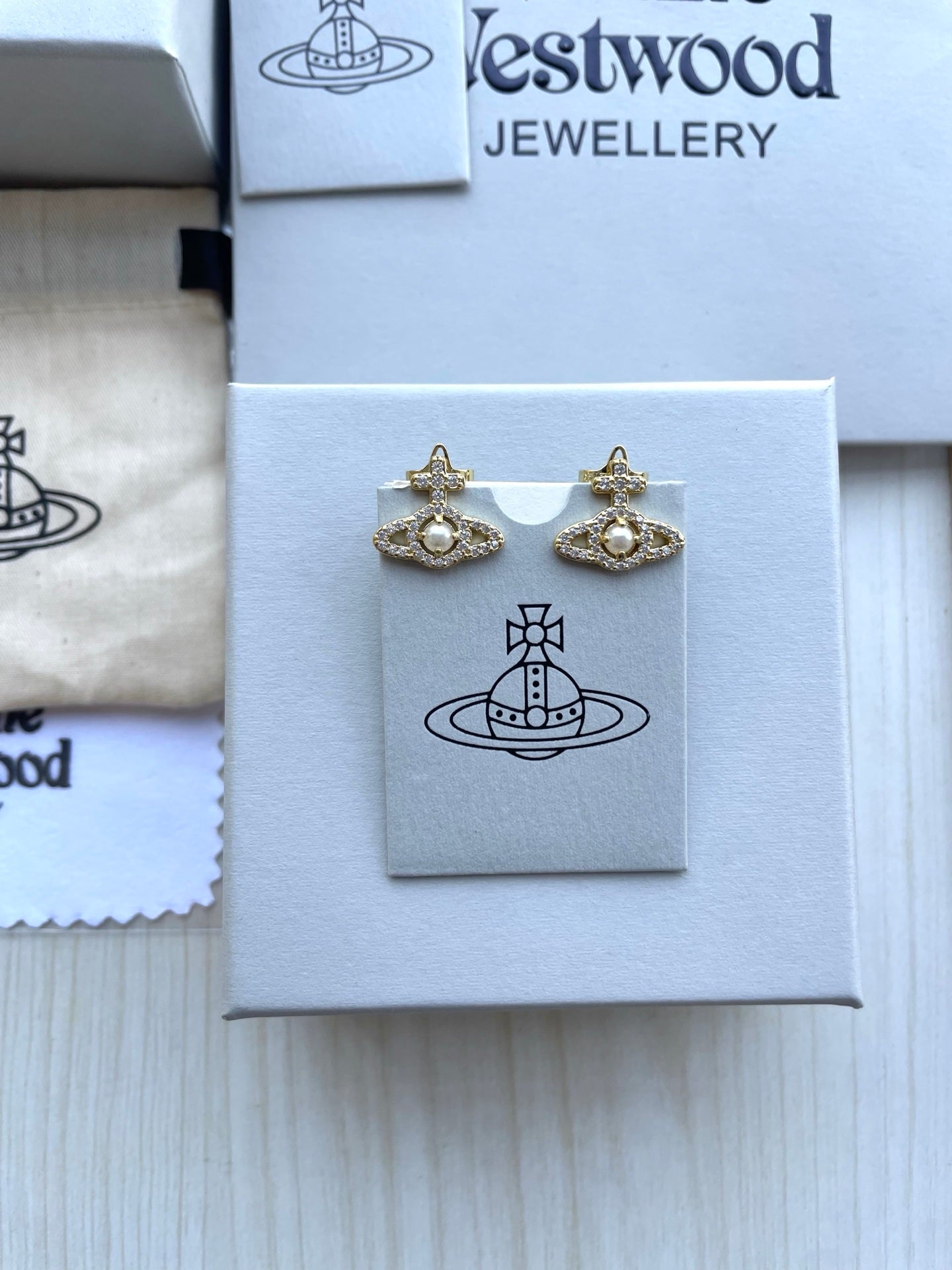 Saturn Stud Earrings (Full Rhinestone)