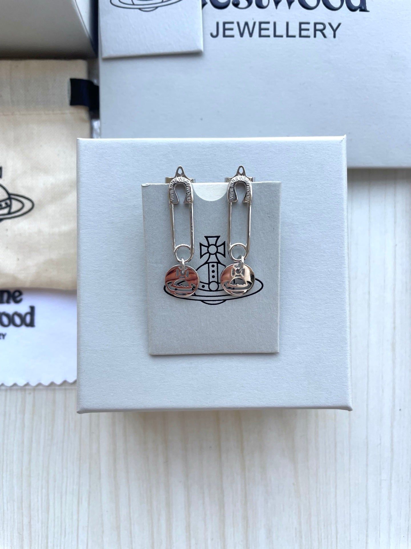 Safety Pin Studs