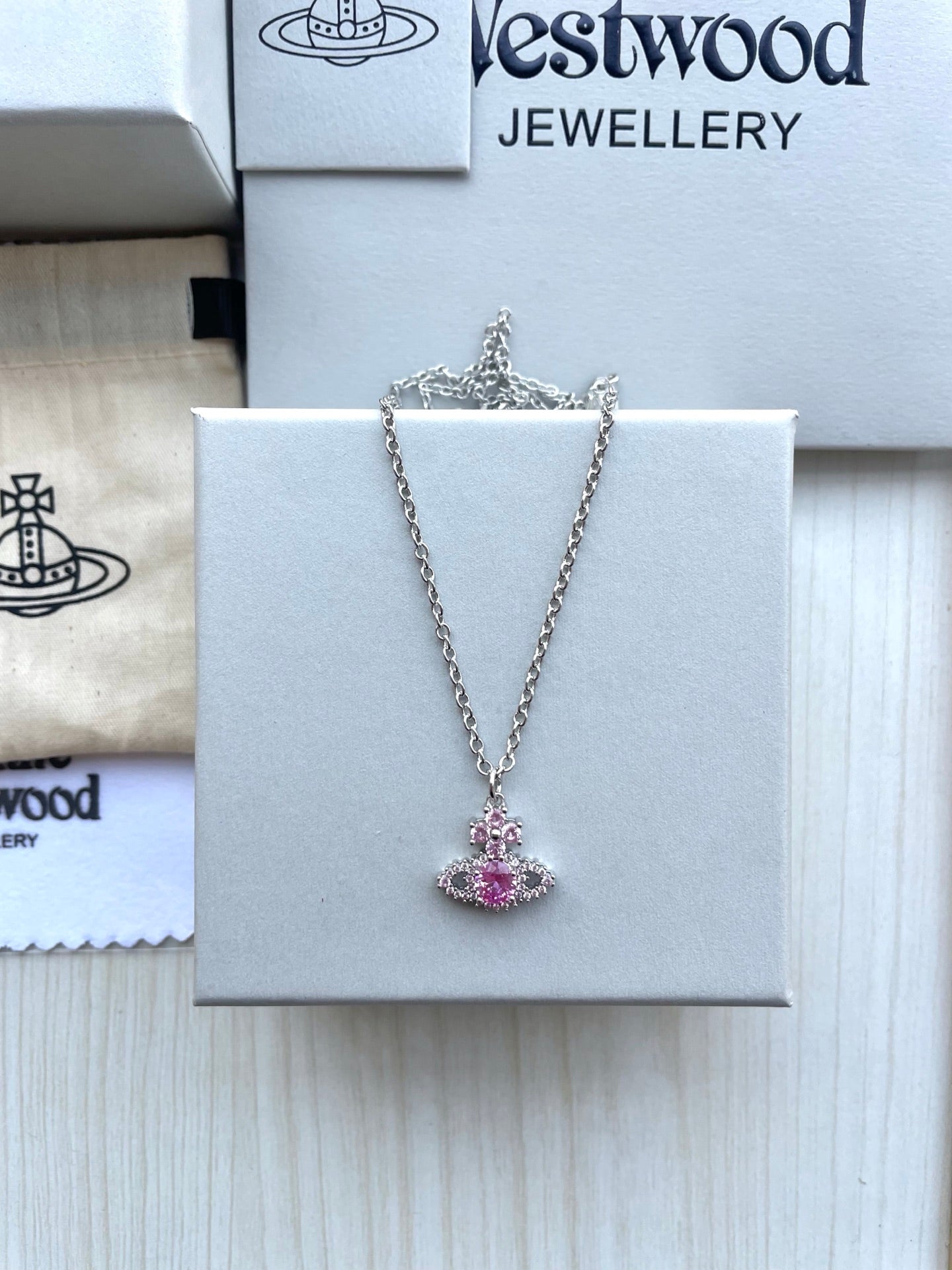 Full-Crystal Collar Necklace