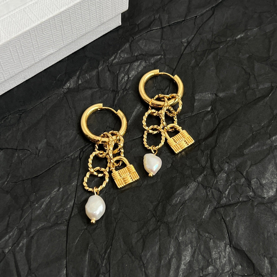CELINE Earrings