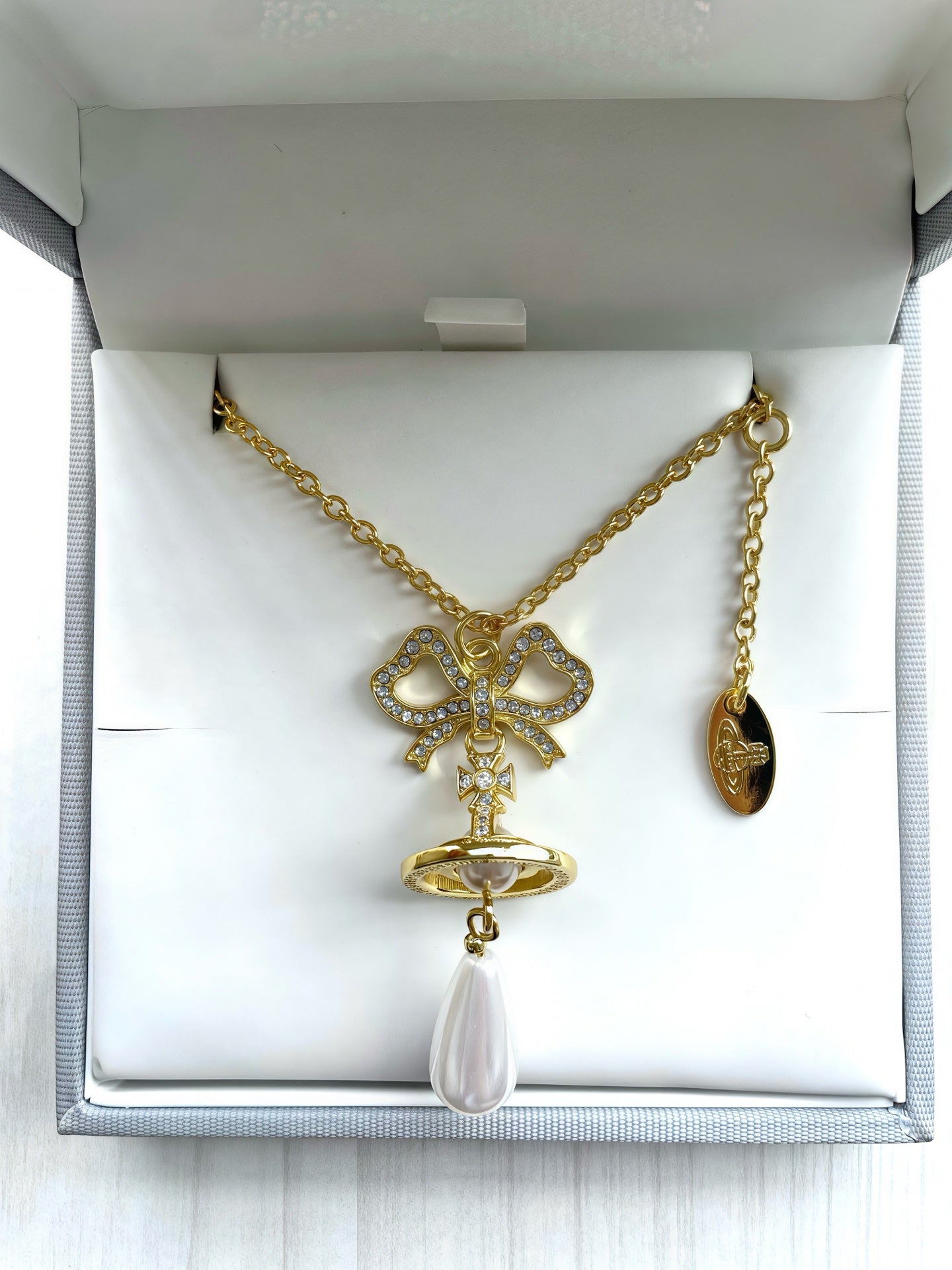 Pearl & Rhinestone Necklace