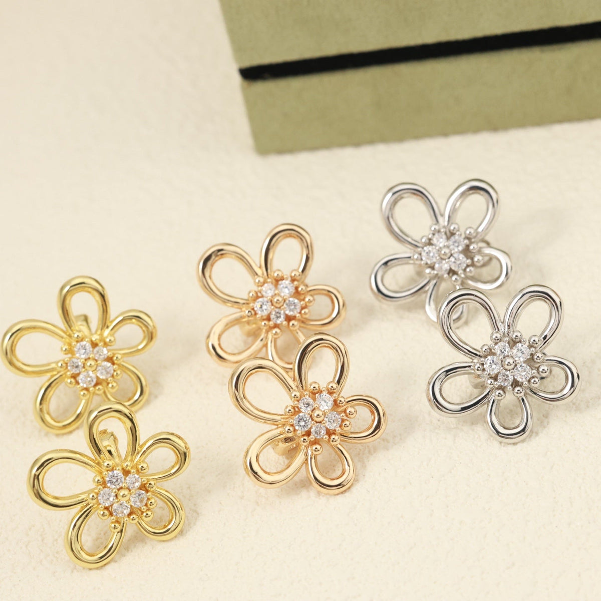 Van Cleef & Arpels Style Flower Stud Earrings