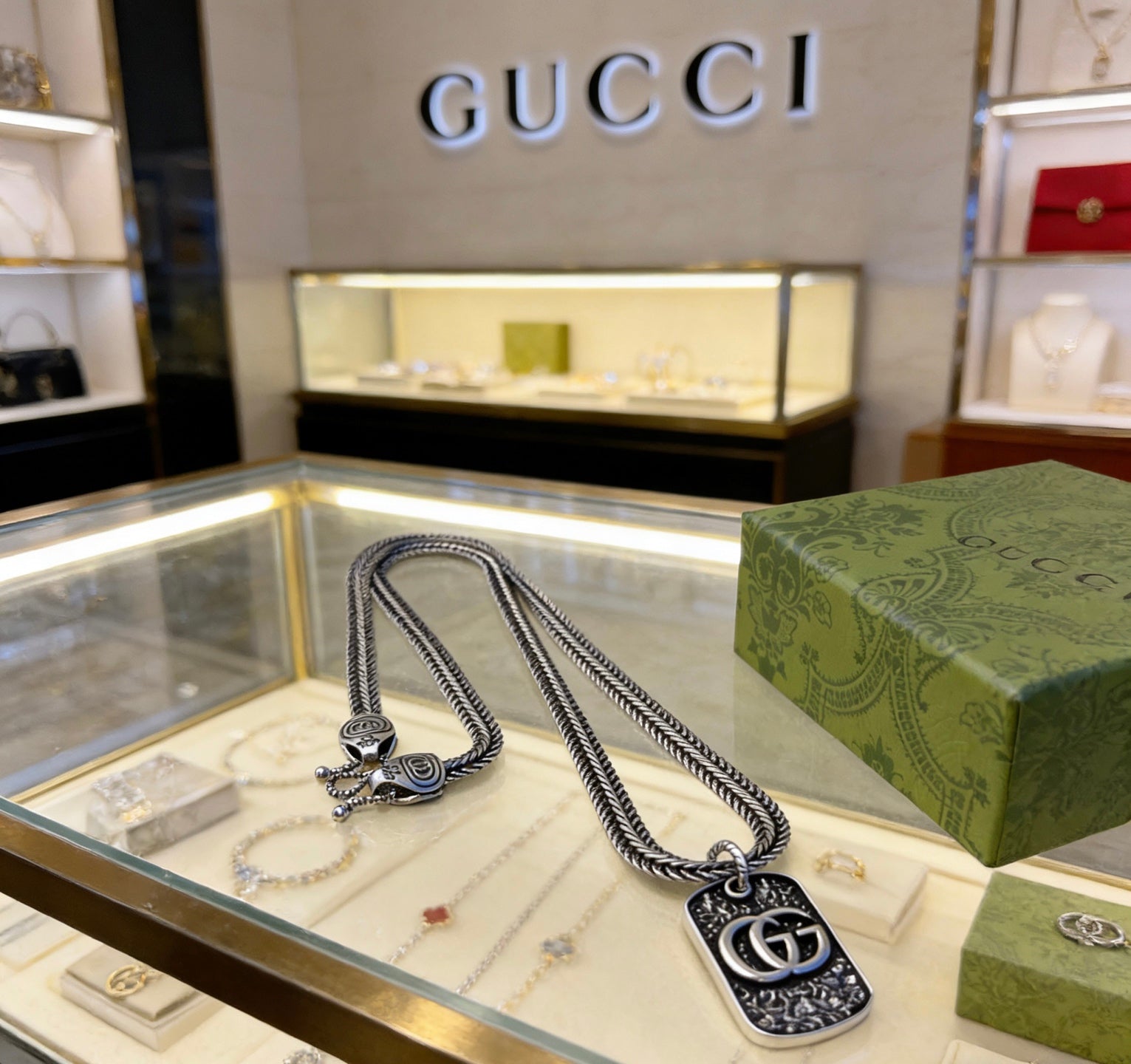 Gucci Vintage Double G Necklace