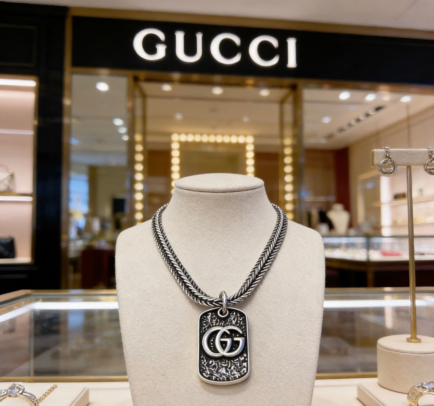 Gucci Vintage Double G Necklace