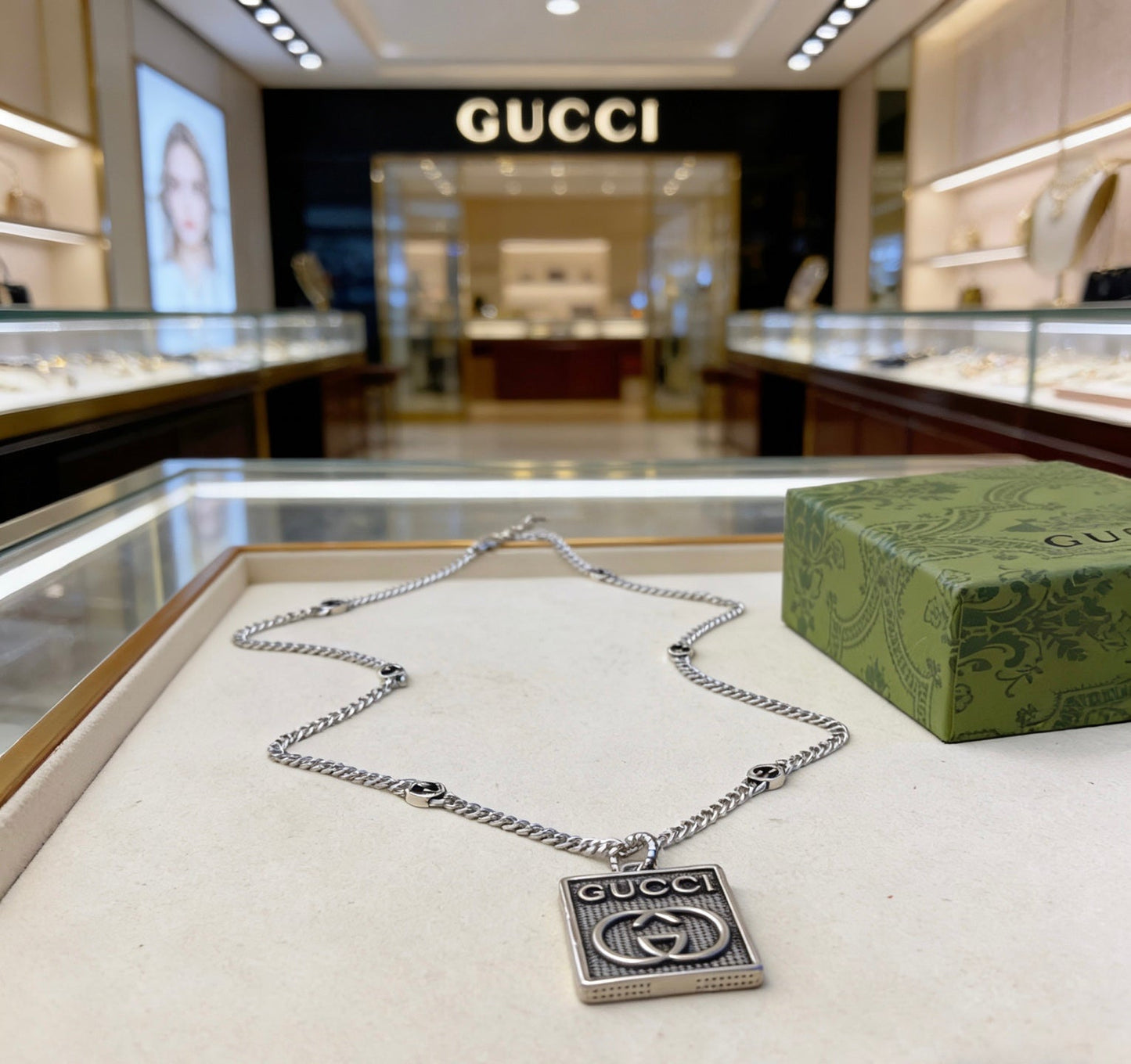 Gucci Vintage Double G Necklace