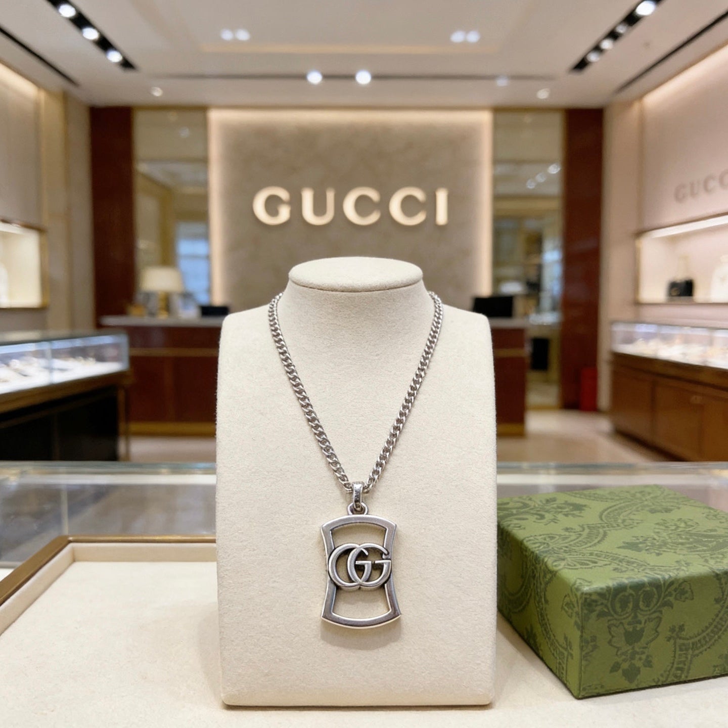 Gucci Vintage Double G Necklace
