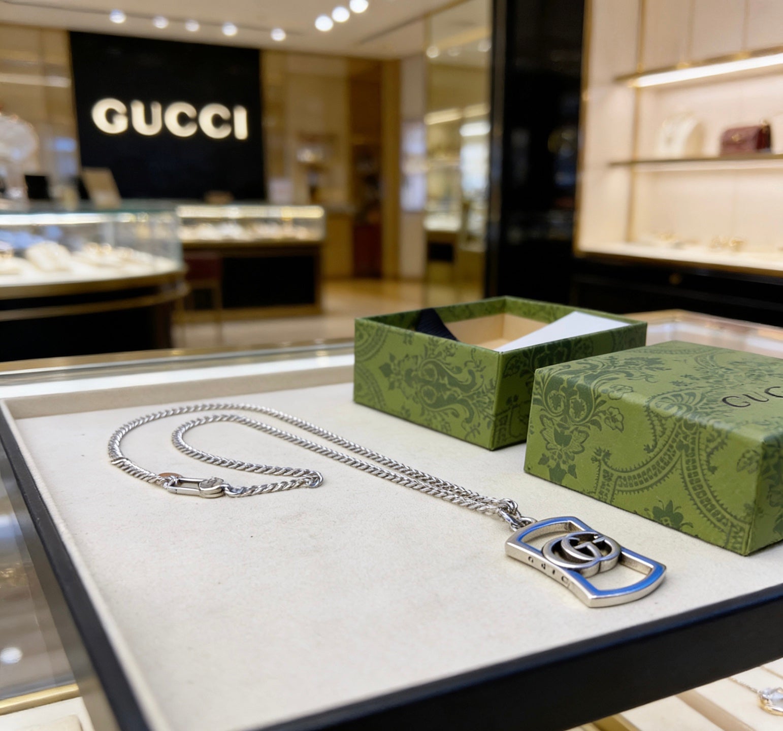 Gucci Vintage Double G Necklace