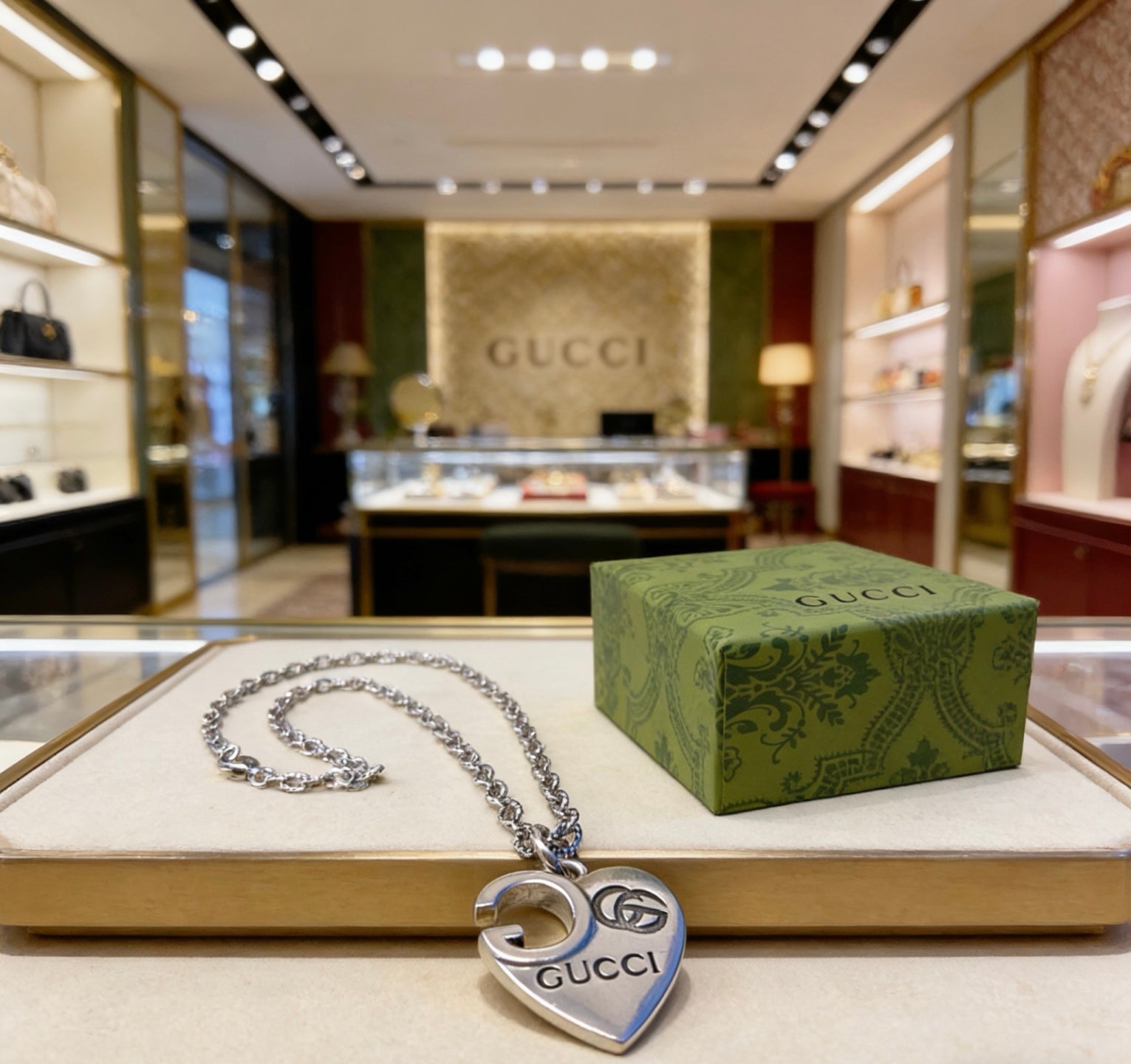 Gucci Vintage Double G Necklace