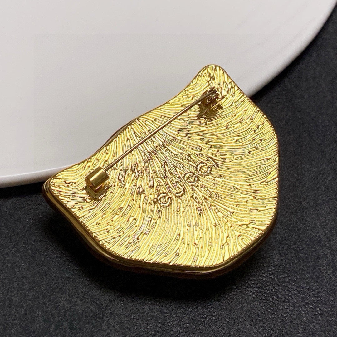 Gucci Vintage Double G Brooch
