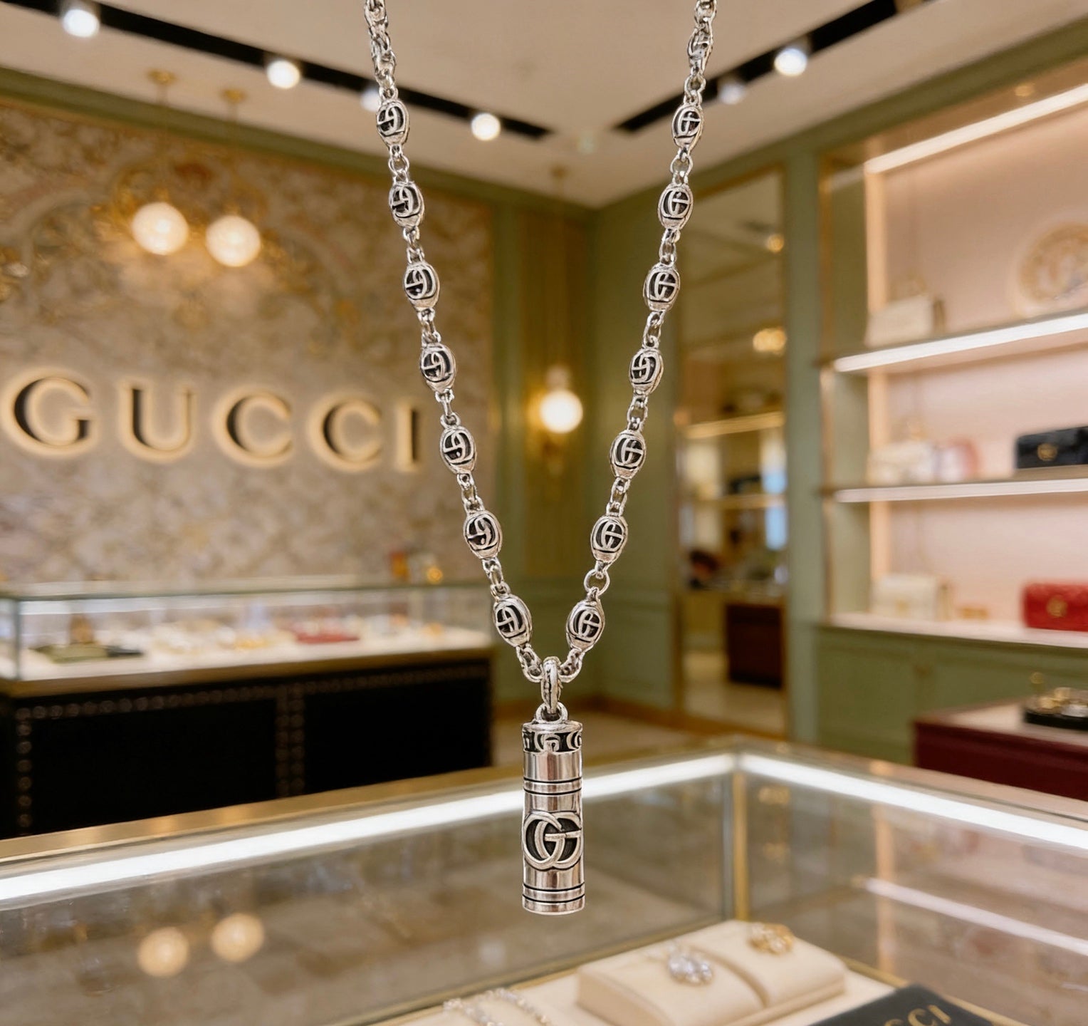 Gucci Vintage Double G Necklace