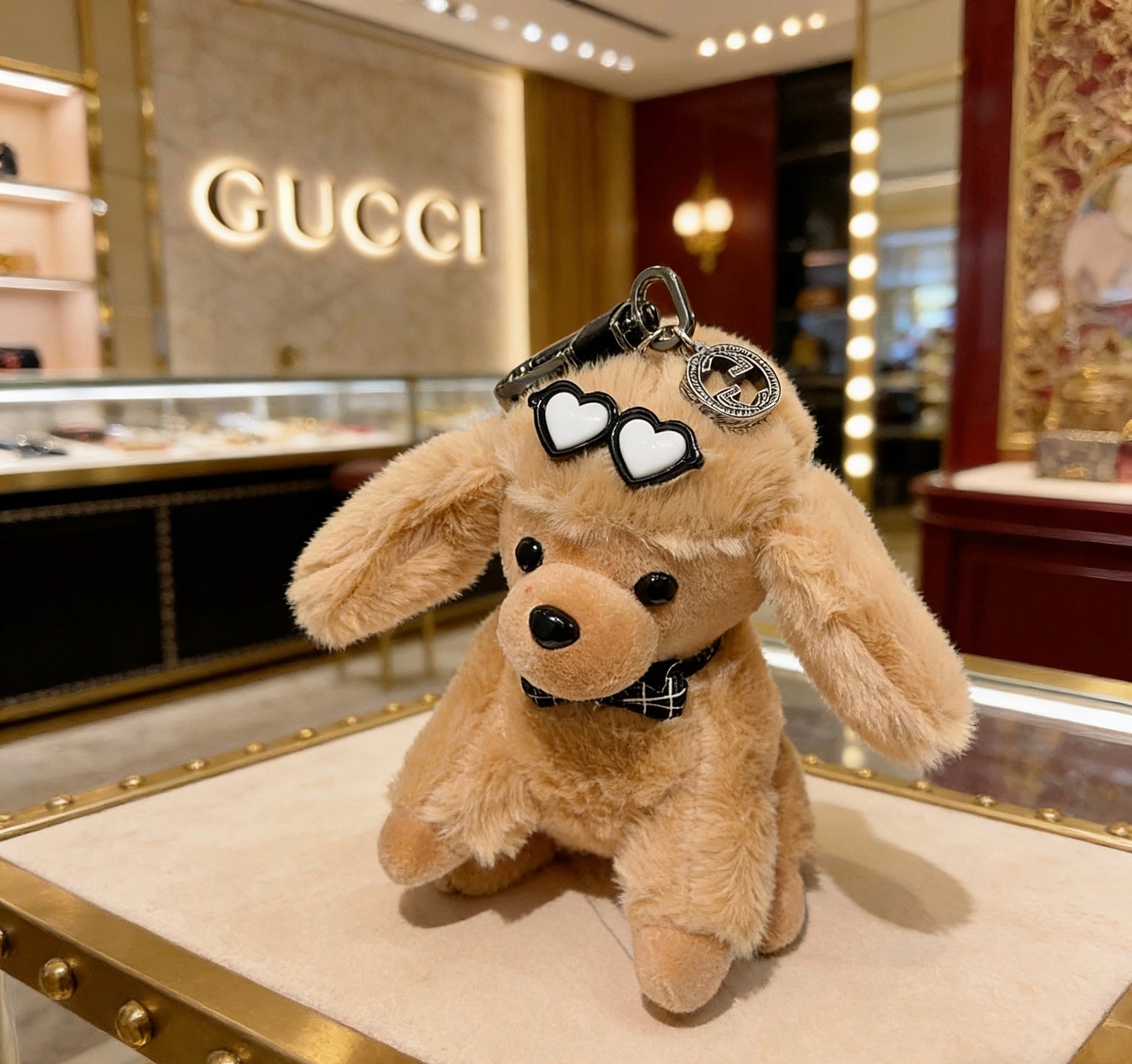 Gucci Vintage Double G Keychain