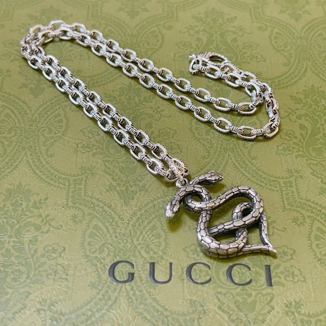 Gucci Vintage Double G Necklace