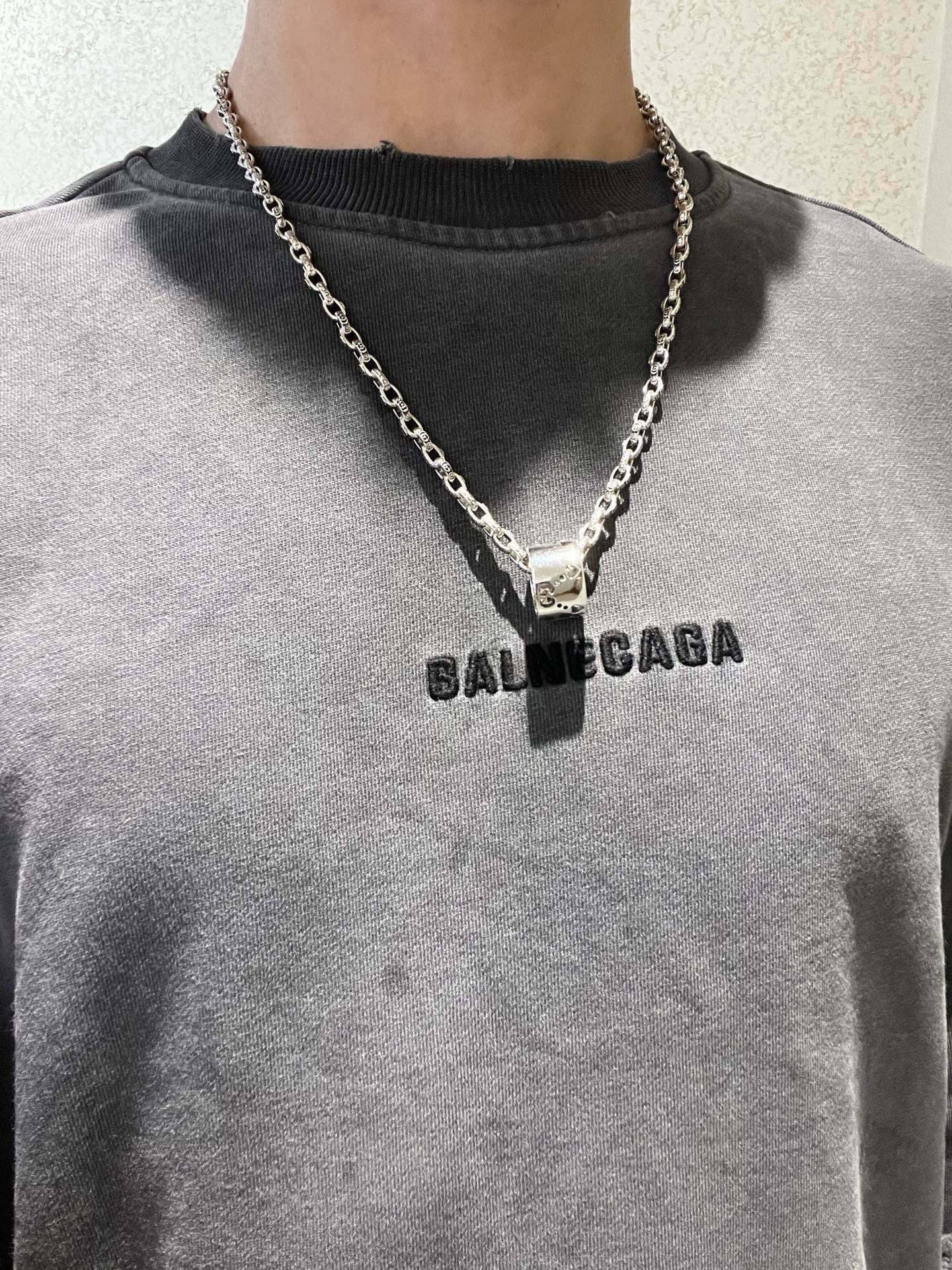 Gucci Vintage Double G Necklace