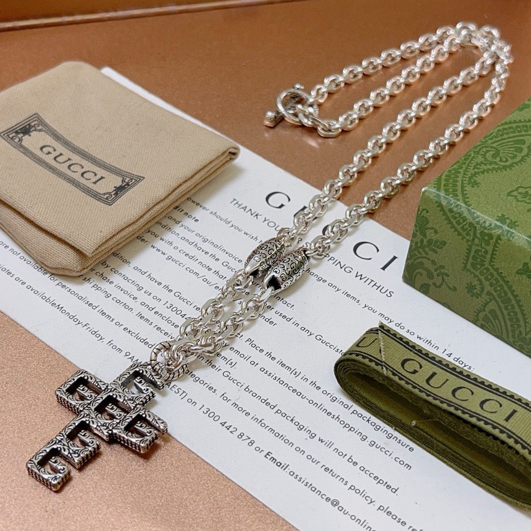 Gucci Vintage Double G Necklace