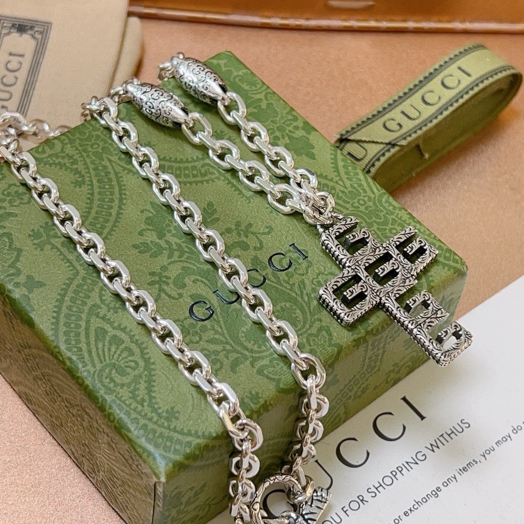 Gucci Vintage Double G Necklace