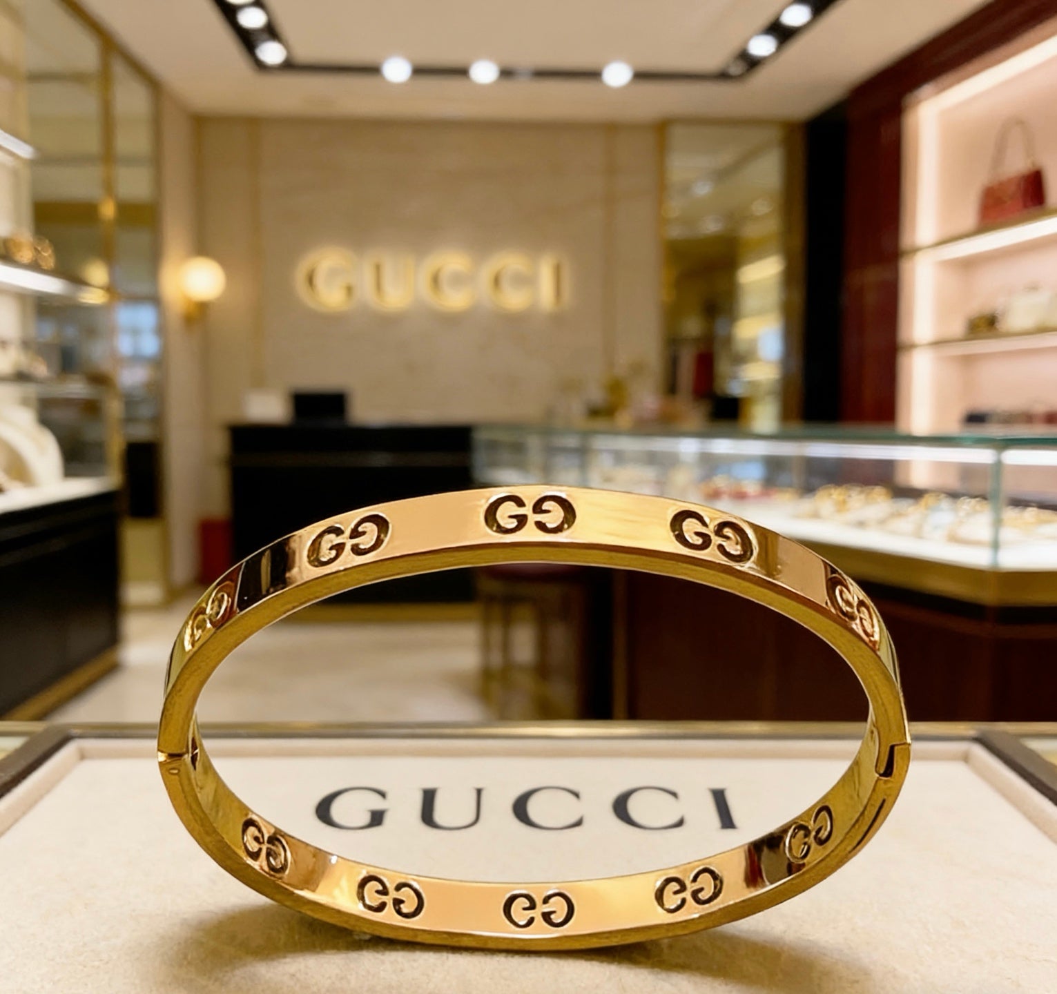 Gucci Vintage Double G Bracelet