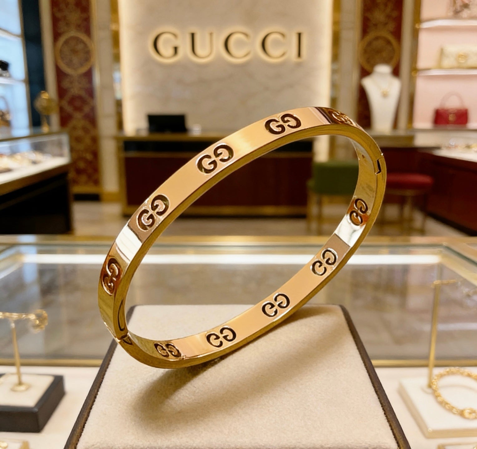 Gucci Vintage Double G Bracelet