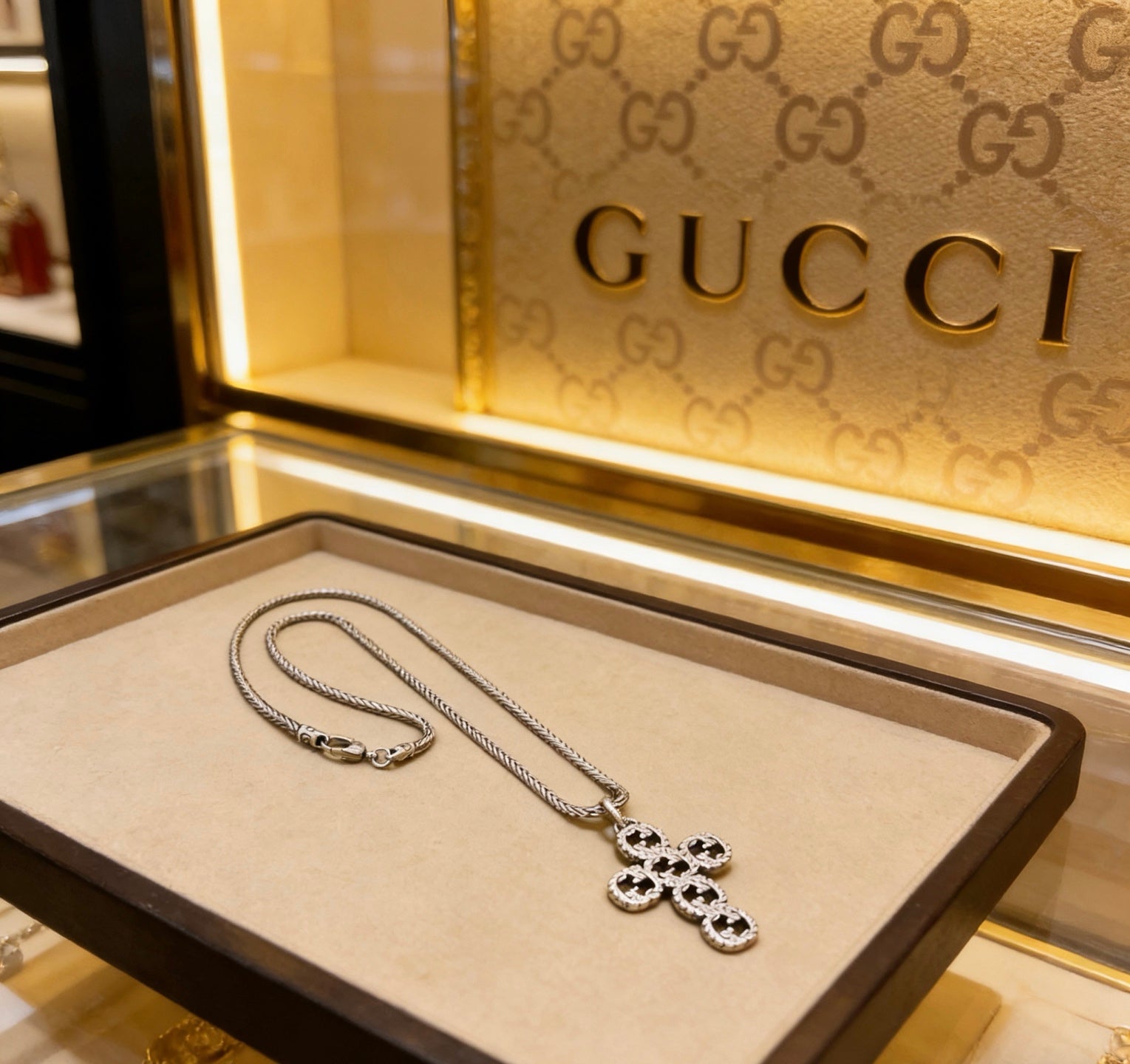 Gucci Vintage Double G Necklace