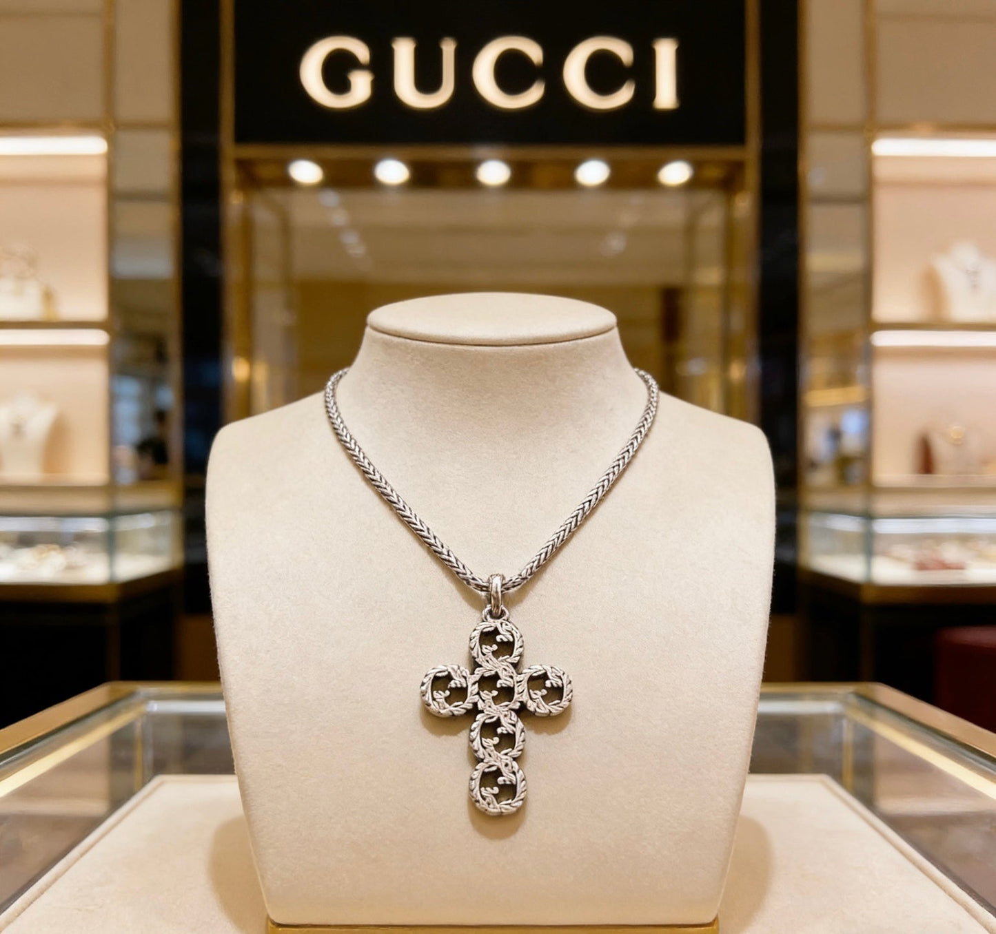 Gucci Vintage Double G Necklace